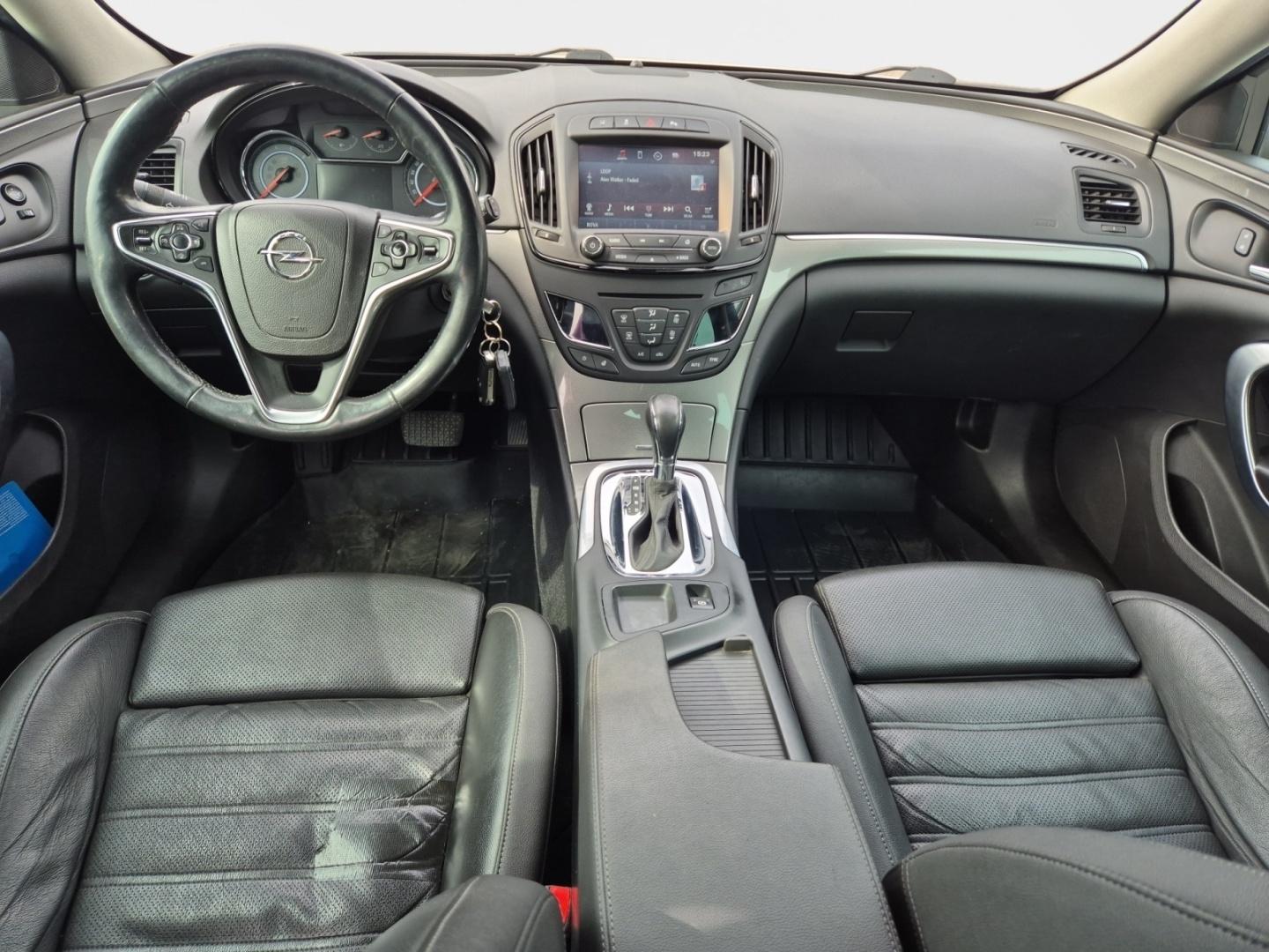 OPEL Insignia 11