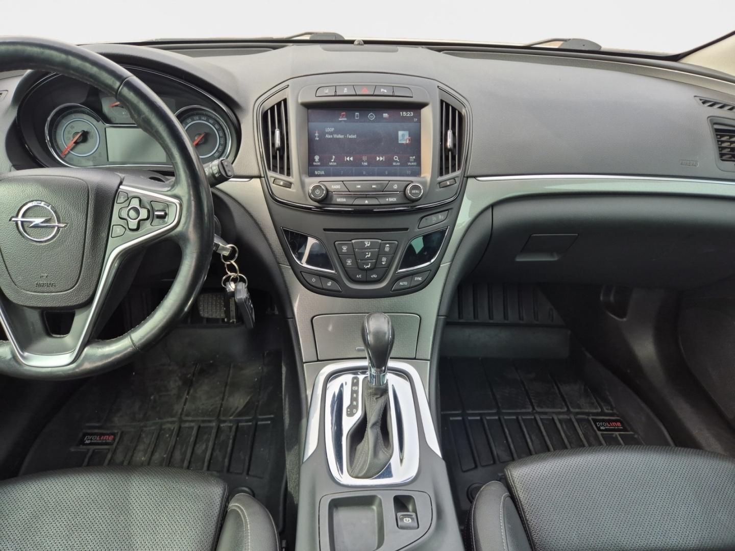 OPEL Insignia 12