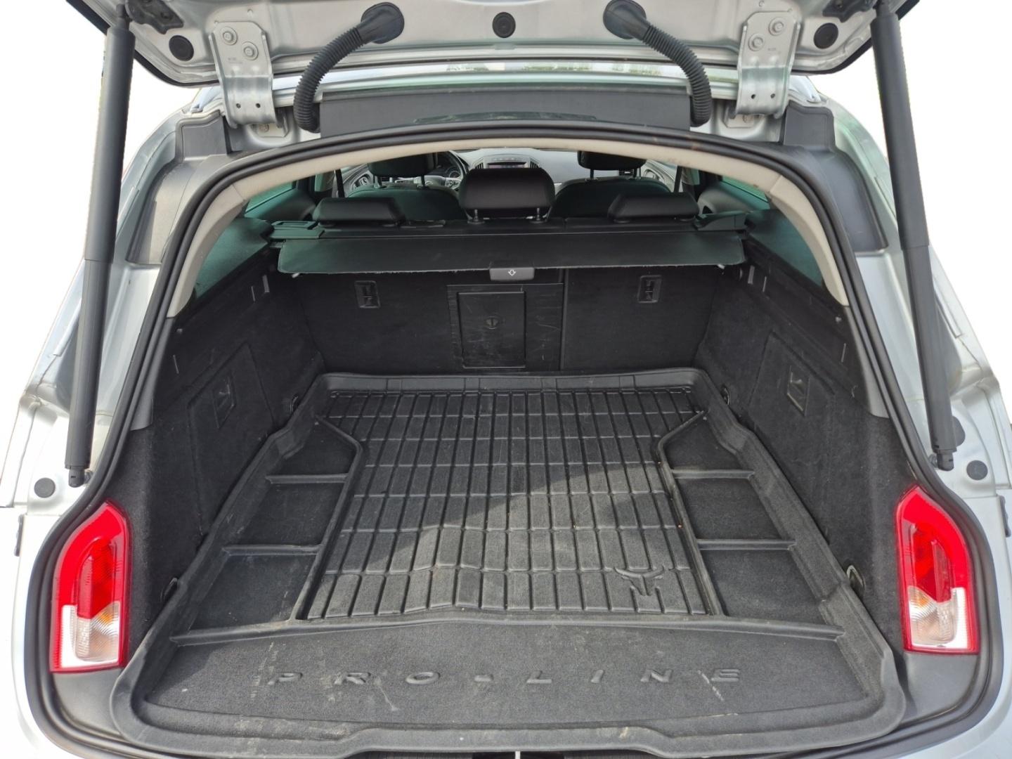 OPEL Insignia 15
