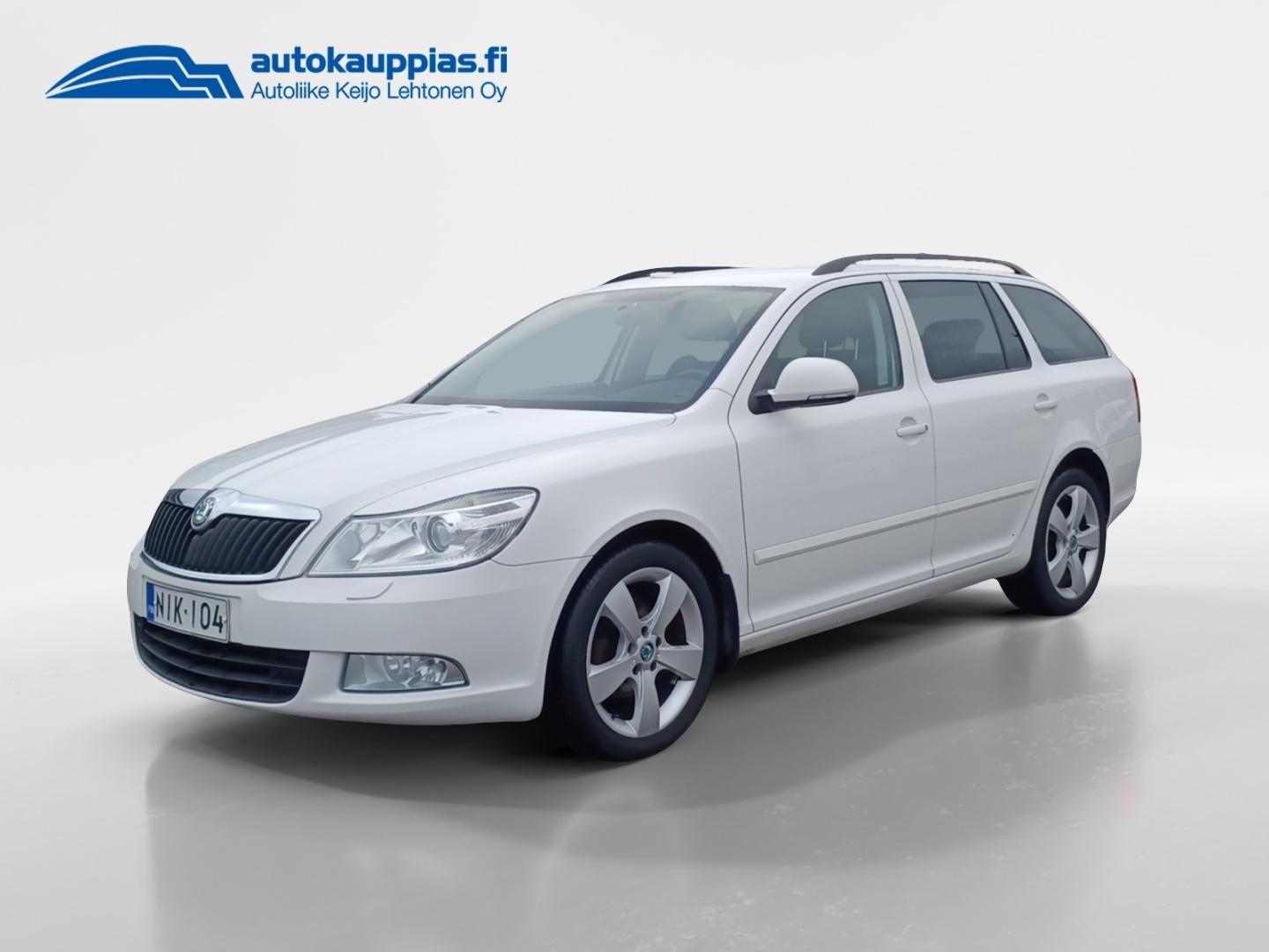 SKODA Octavia 2012