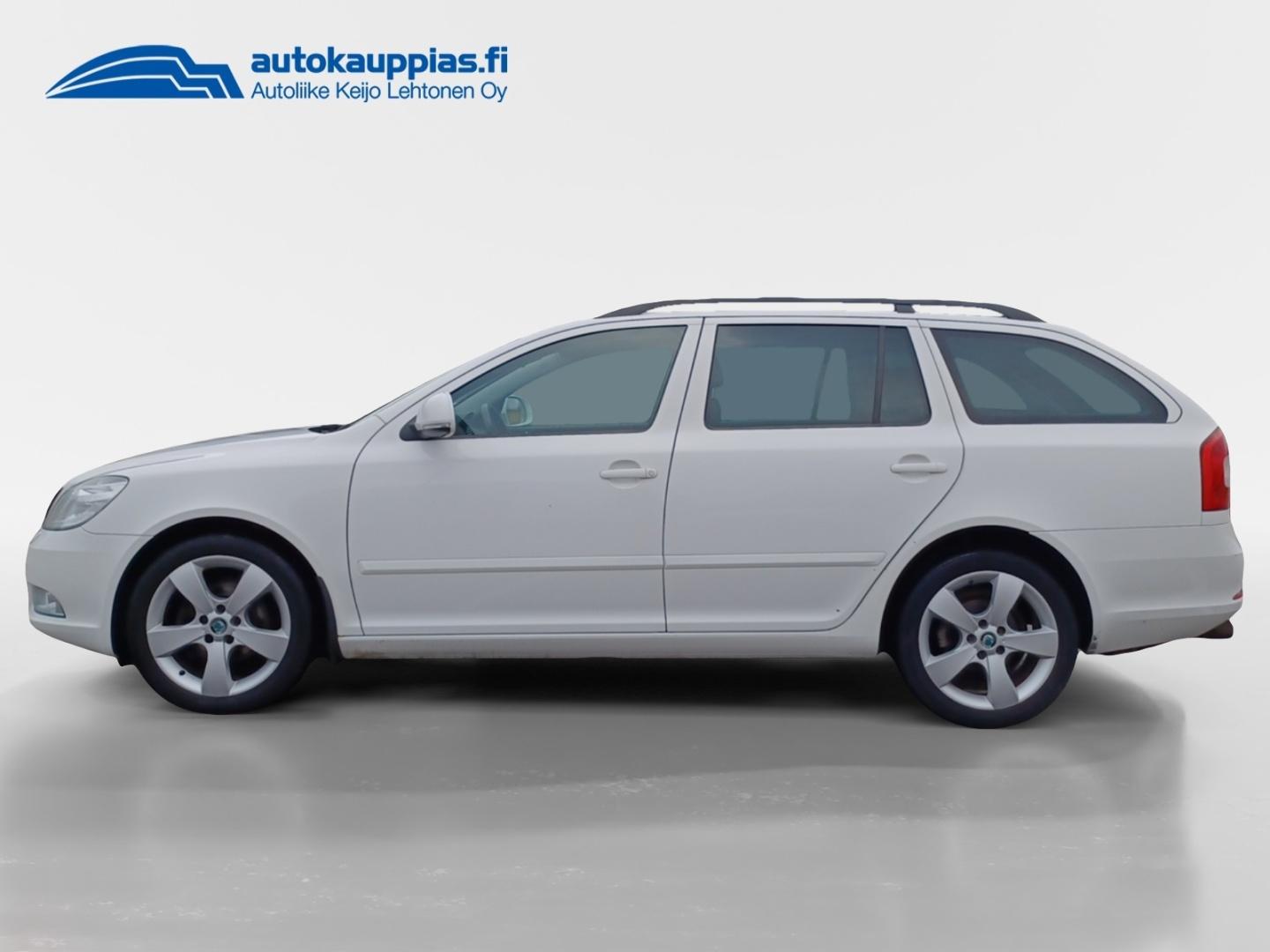 SKODA Octavia 2012