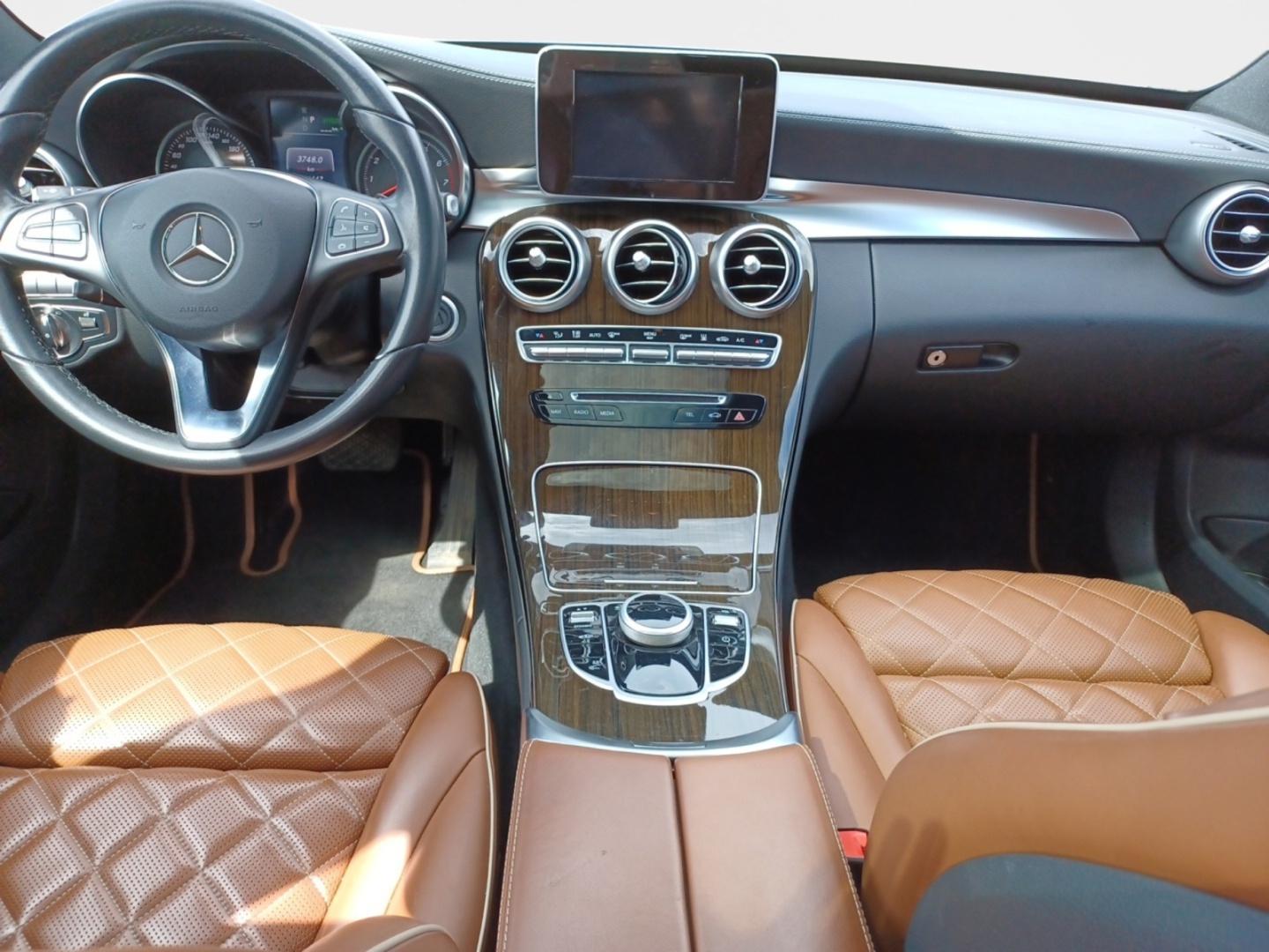 MERCEDES-BENZ C 10