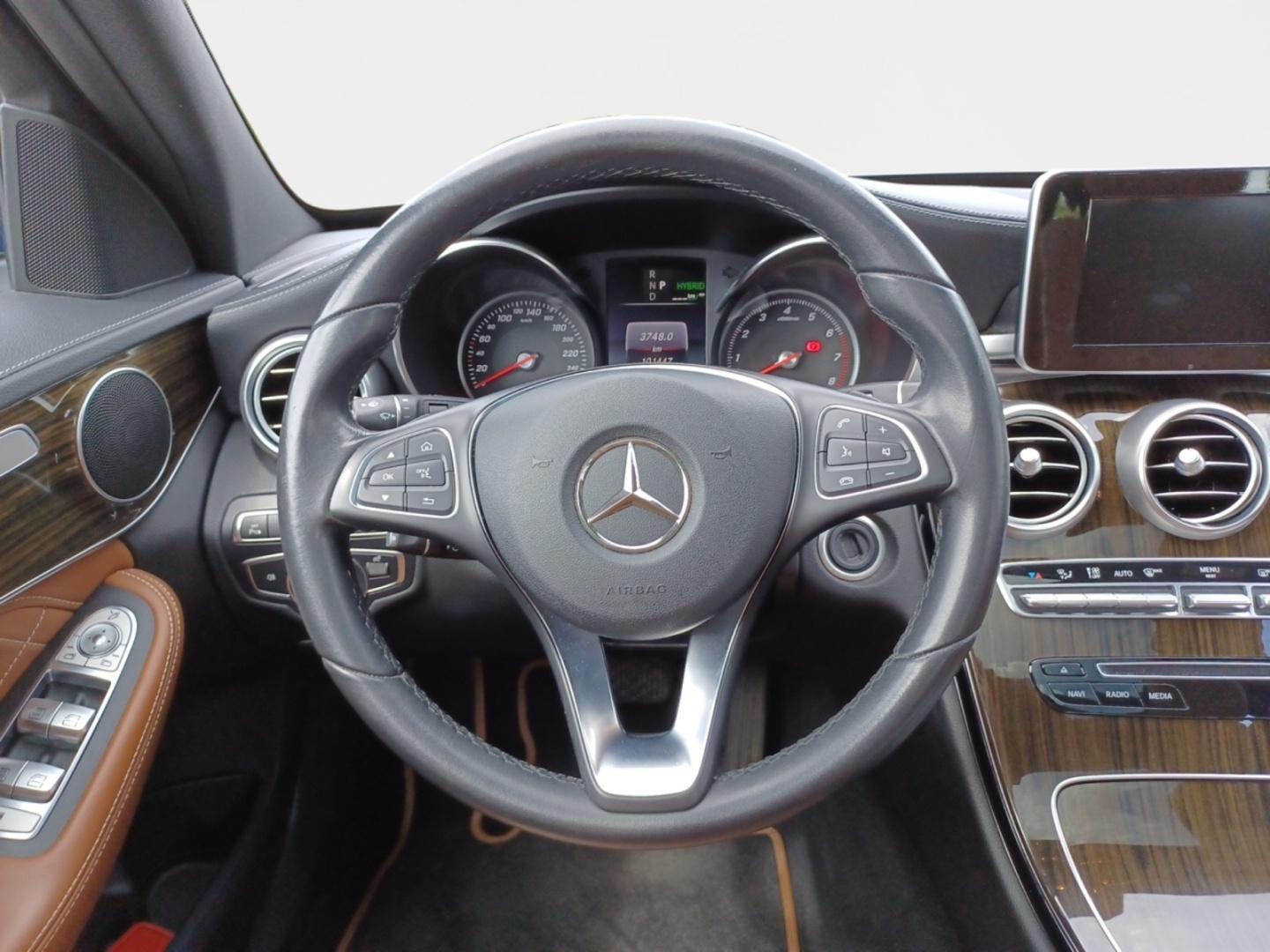 MERCEDES-BENZ C 12