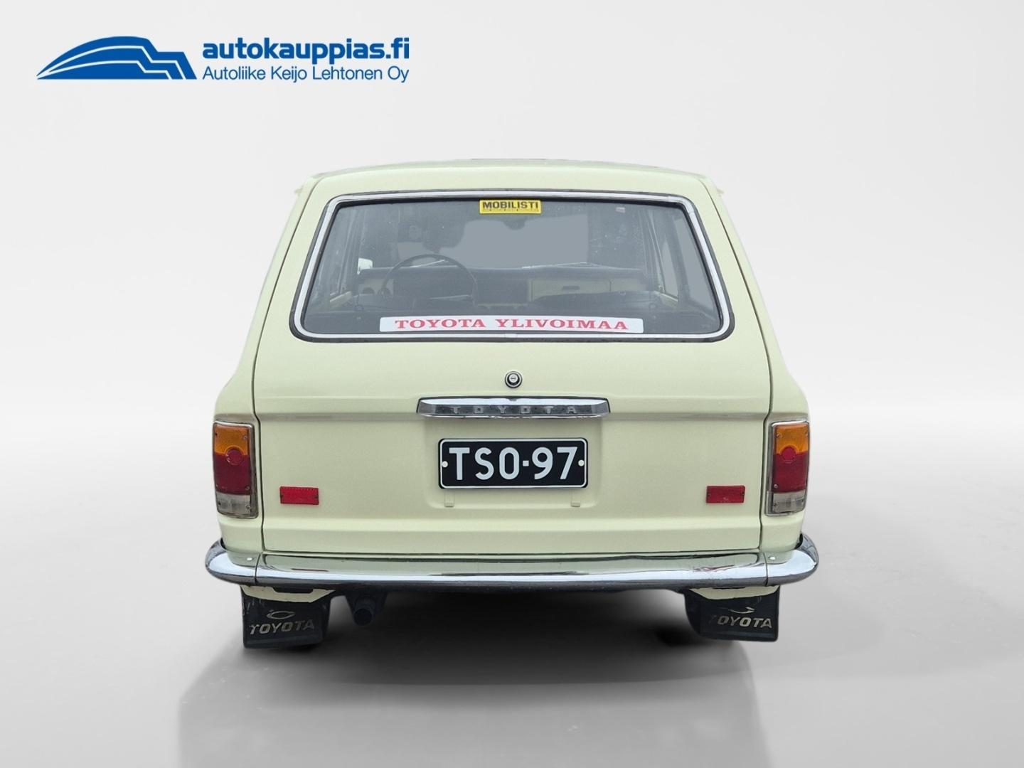 TOYOTA Corolla 4