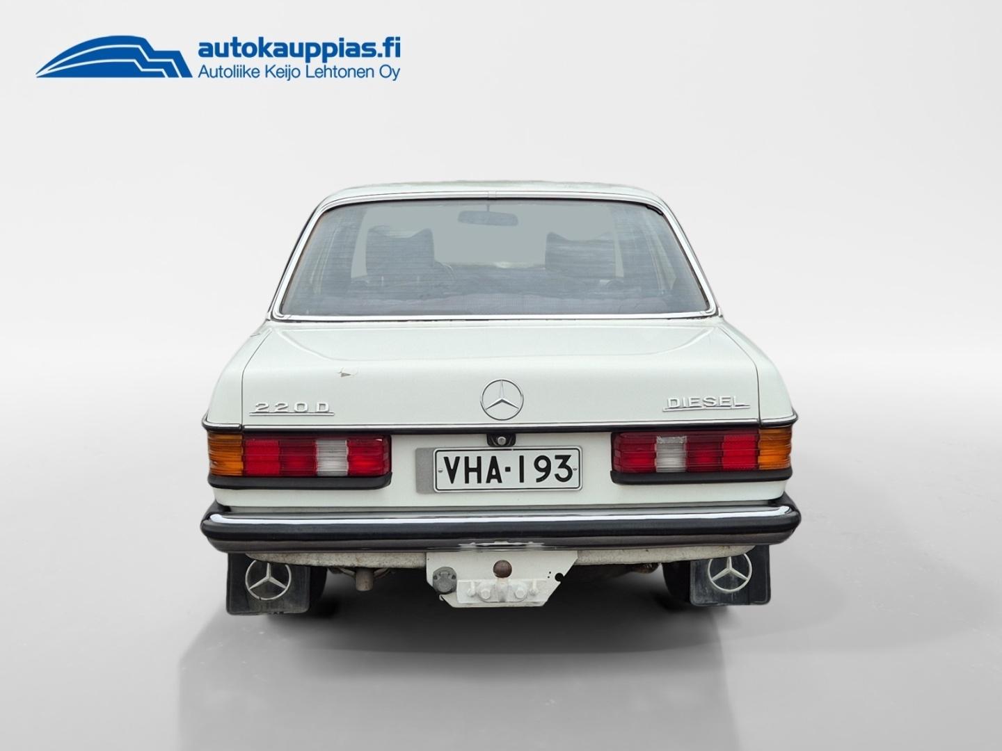 MERCEDES-BENZ 220 1977