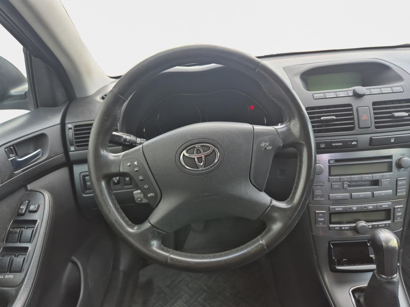 TOYOTA Avensis 13
