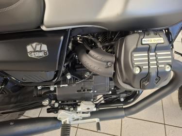 Moto Guzzi V7 STONE 2024