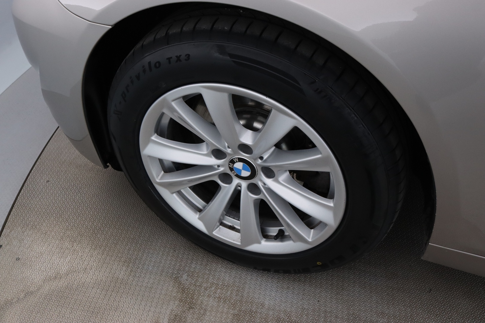 BMW 520 29