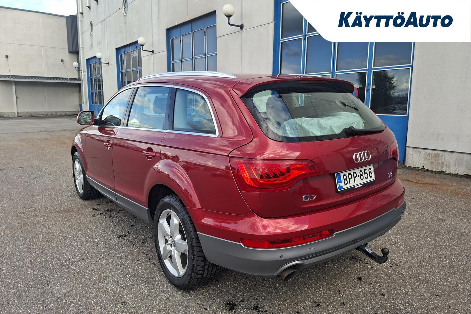 AUDI Q7 2012