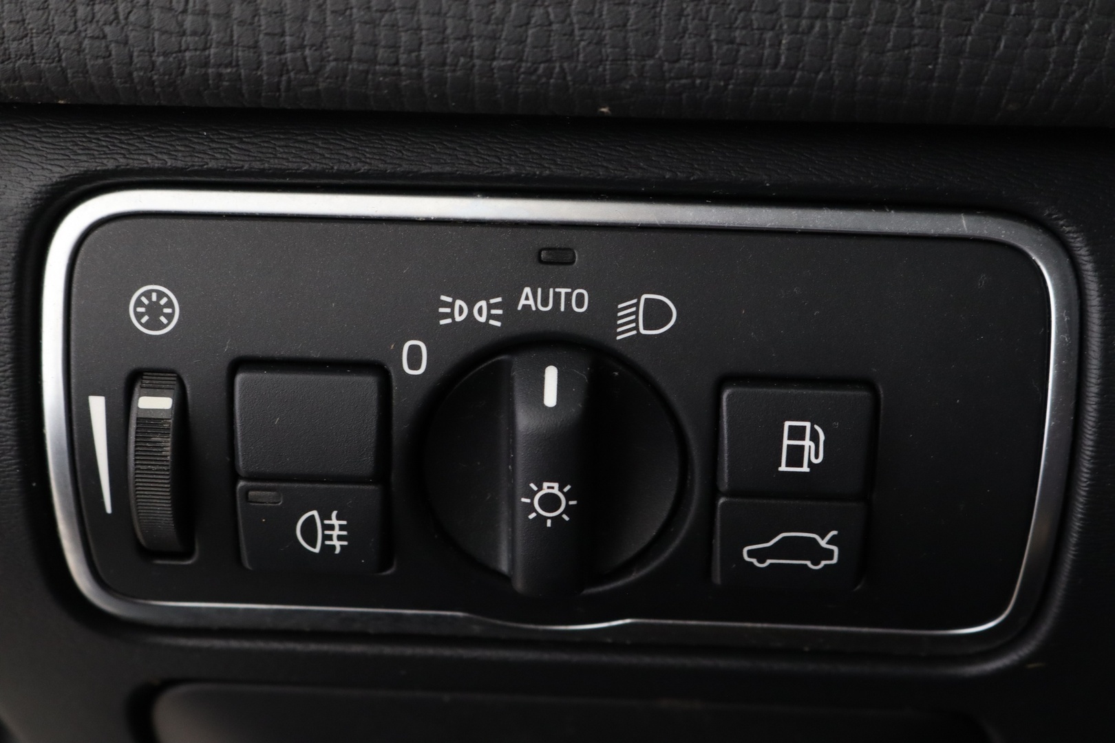 VOLVO XC60 24