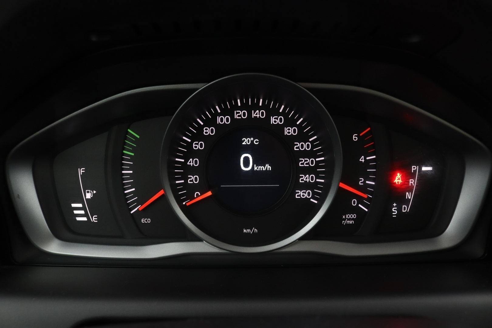 VOLVO XC60 26