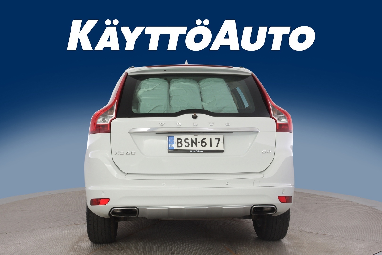 VOLVO XC60 4