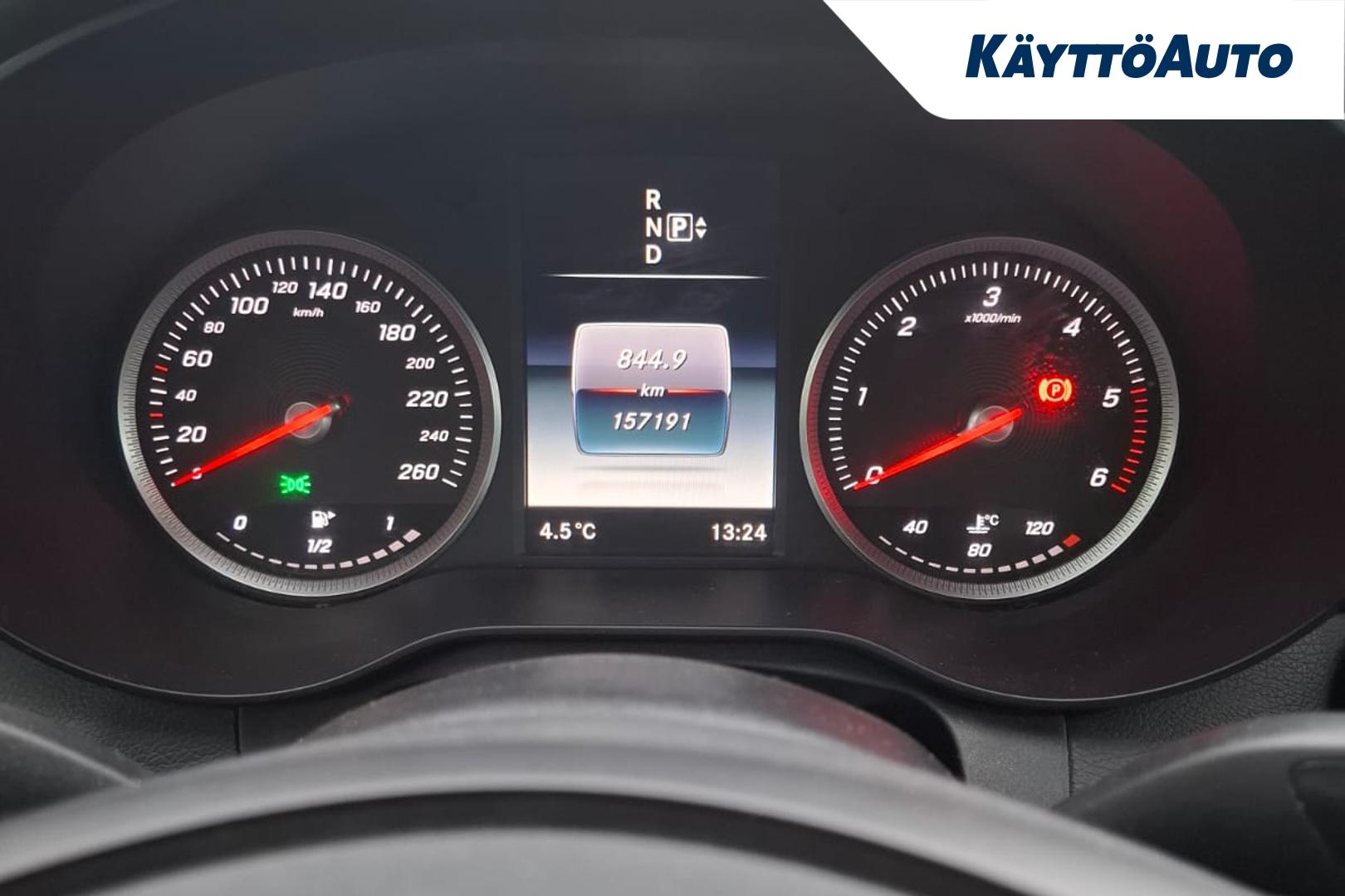 MERCEDES-BENZ C 2015