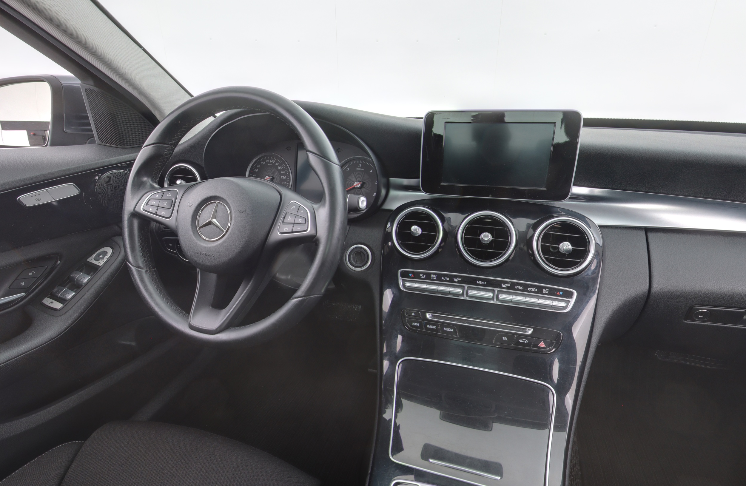 MERCEDES-BENZ C 2015