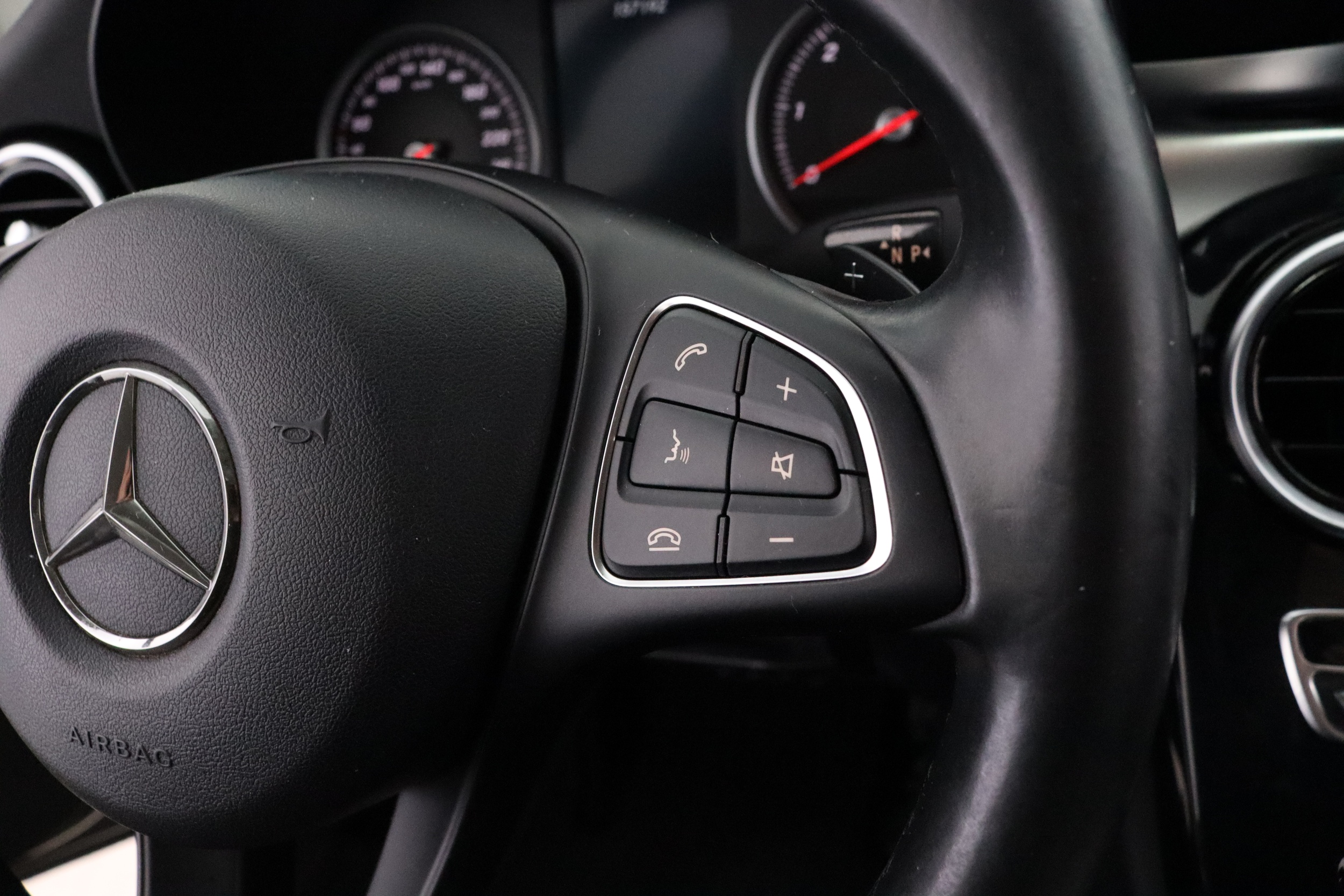 MERCEDES-BENZ C 2015