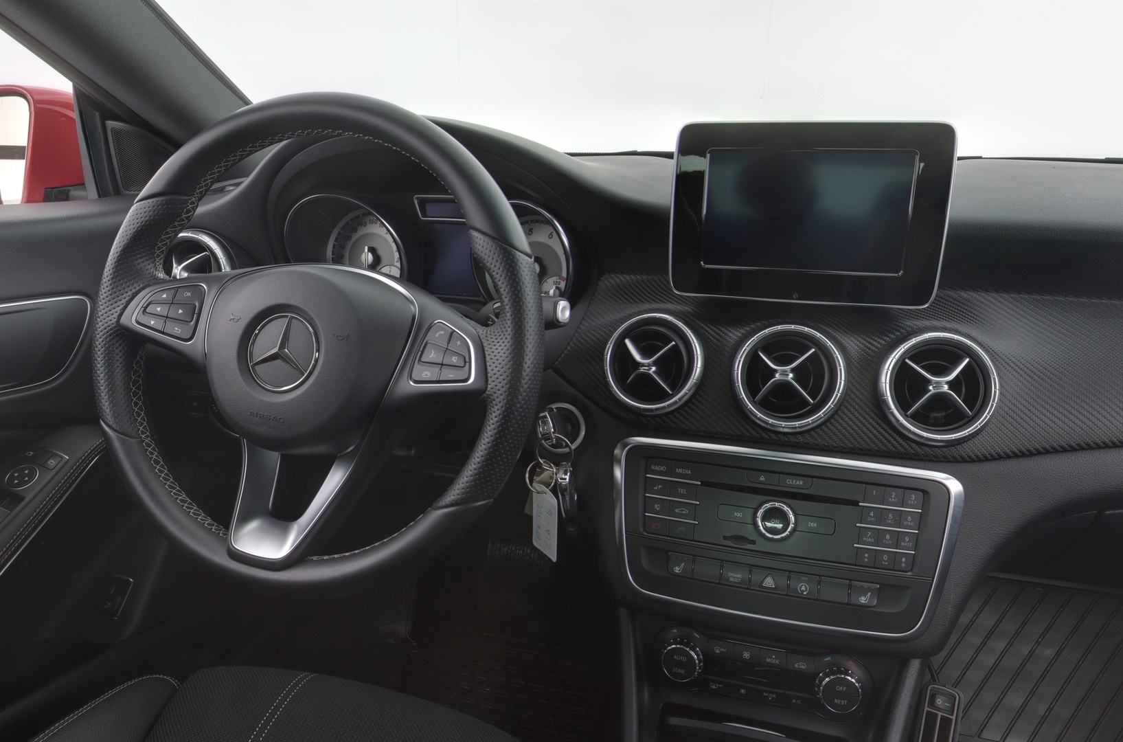 MERCEDES-BENZ CLA 2016