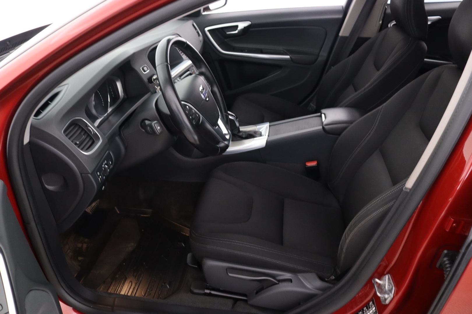 VOLVO V60 12