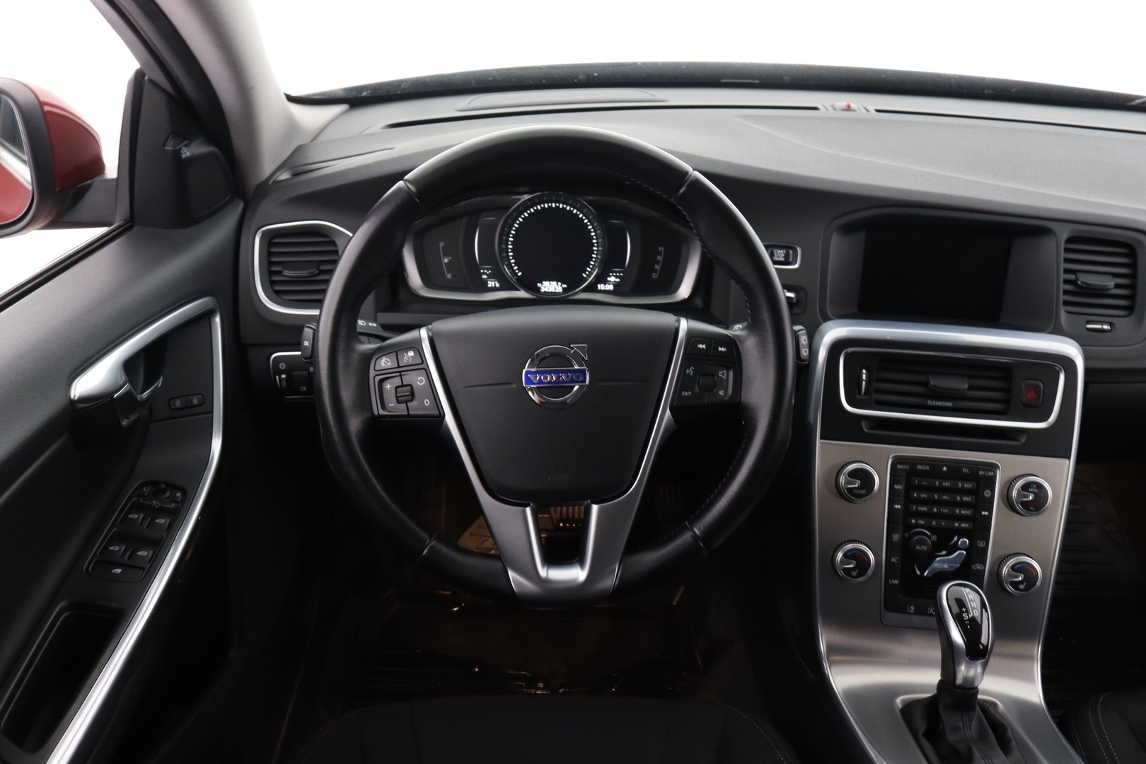 VOLVO V60 14