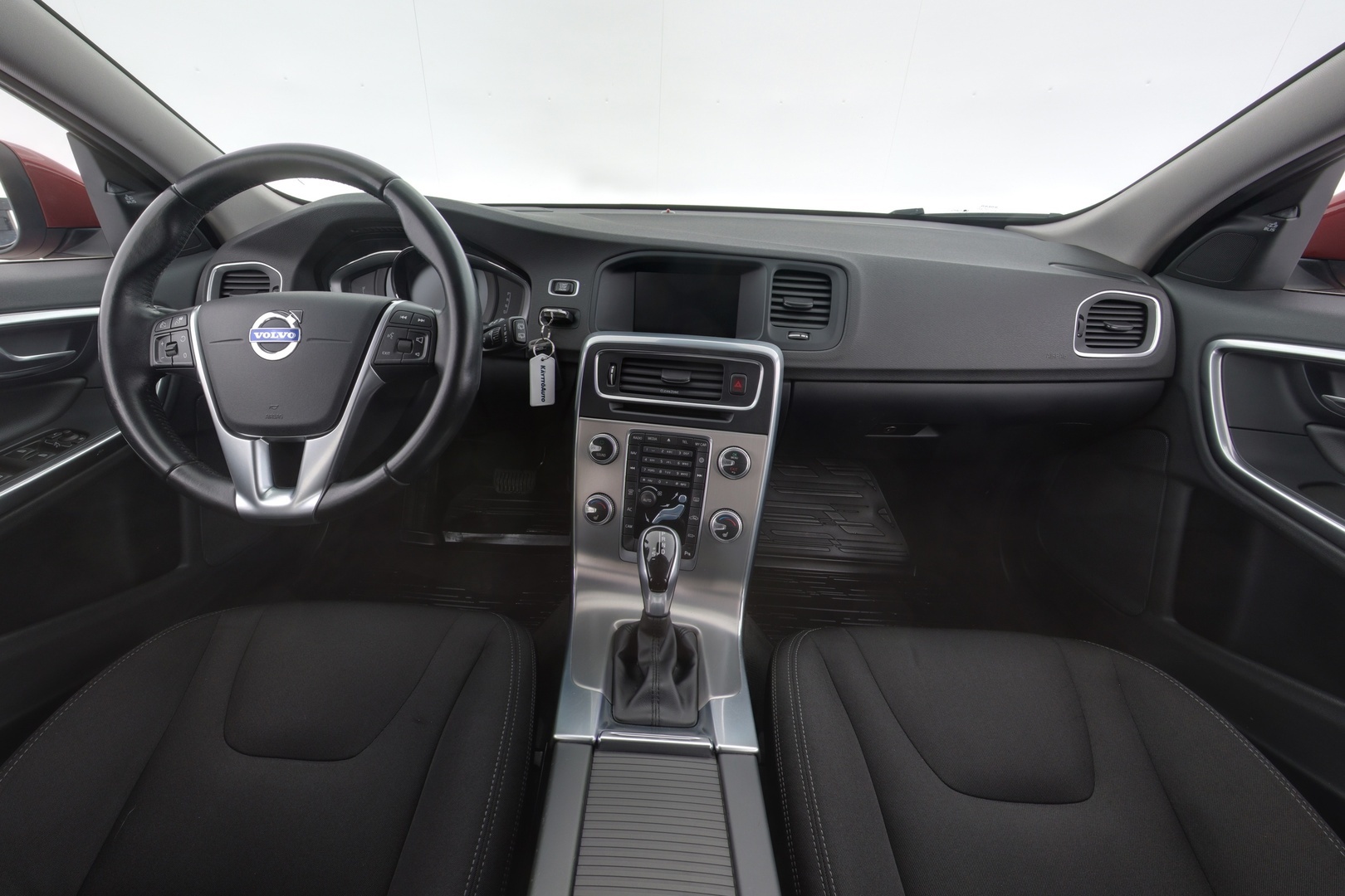 VOLVO V60 9