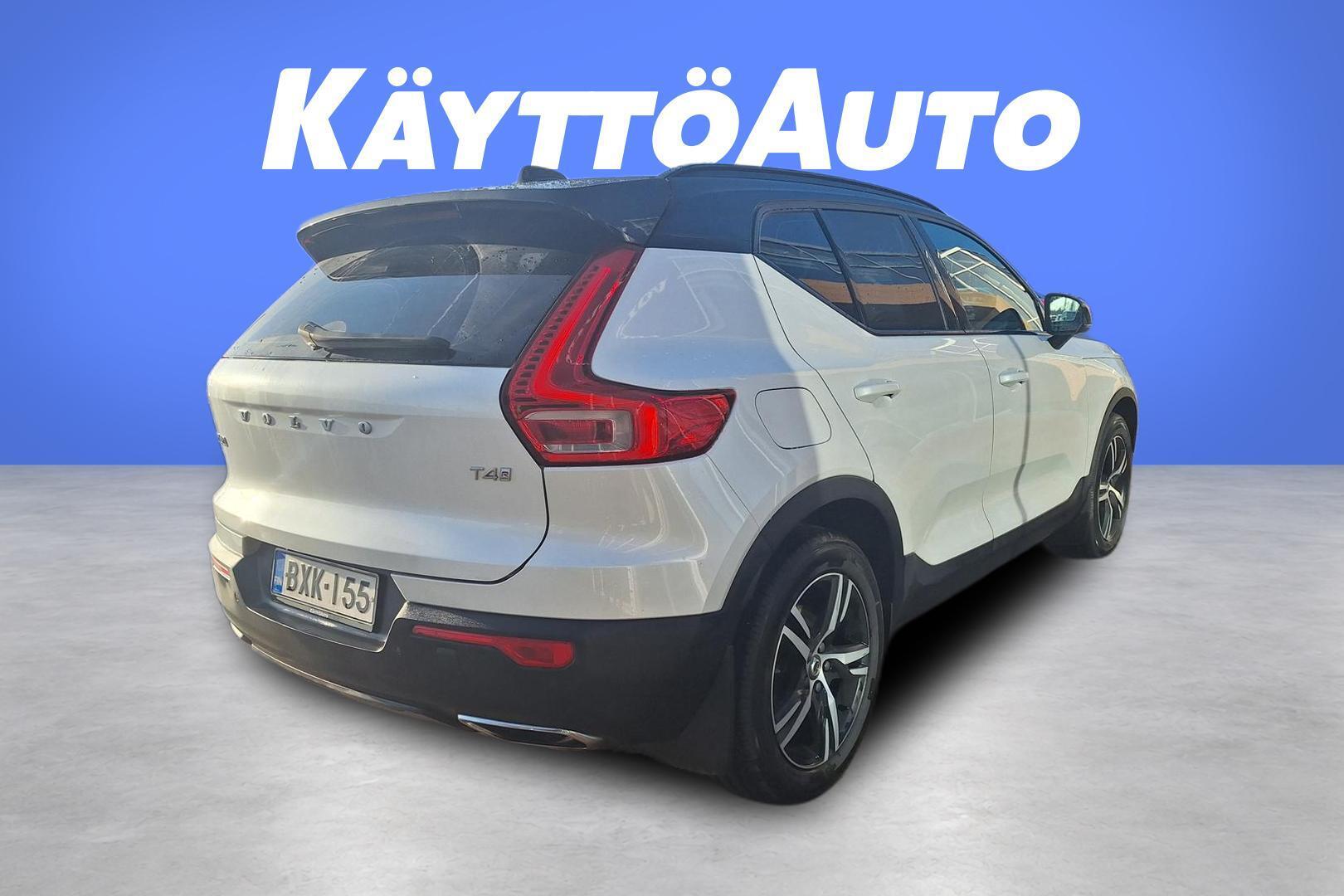VOLVO XC40 2019