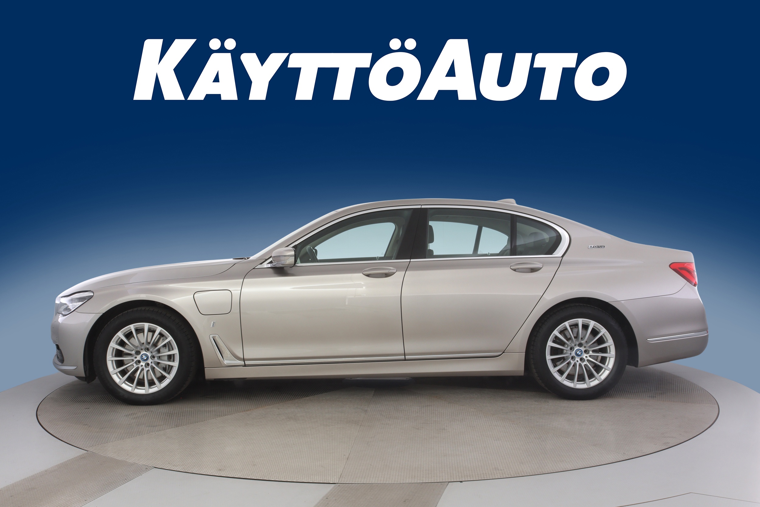 BMW 740 2016