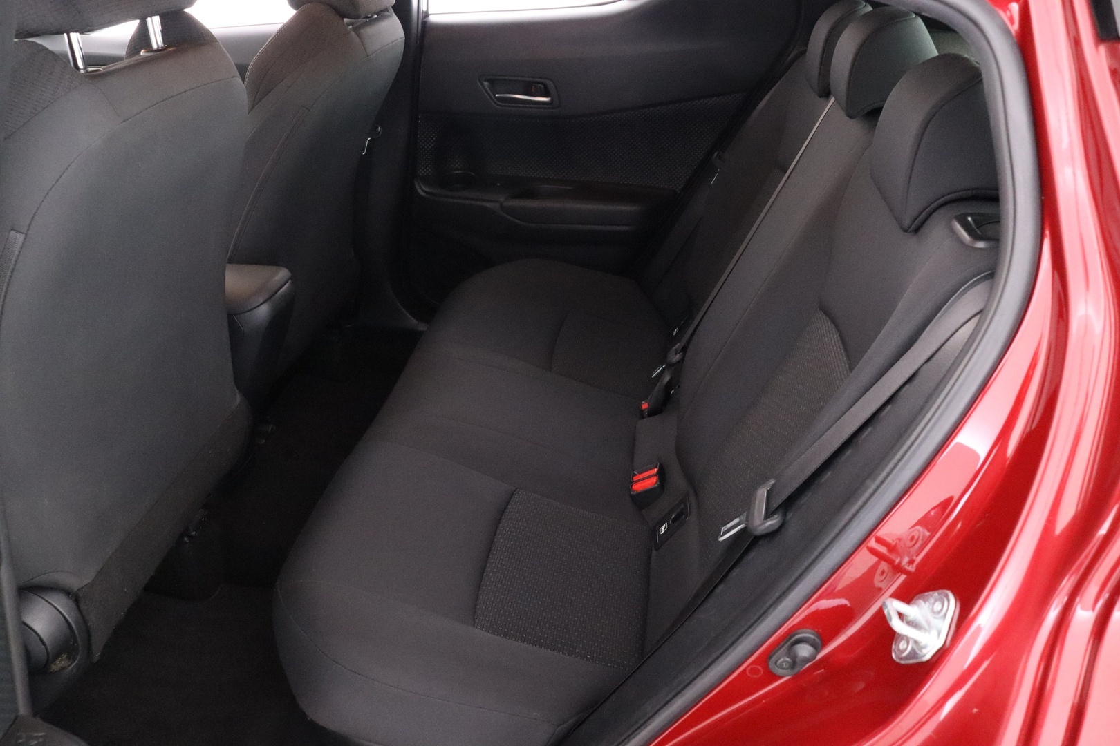 TOYOTA C-HR 14