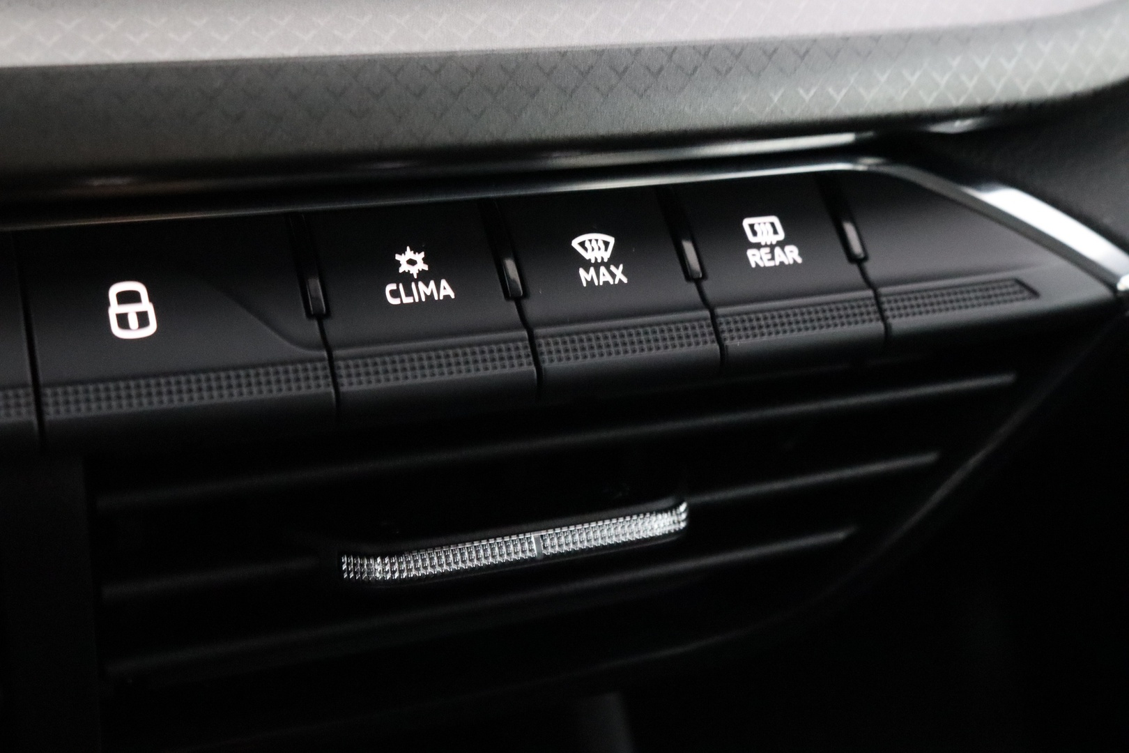SKODA Octavia 2021