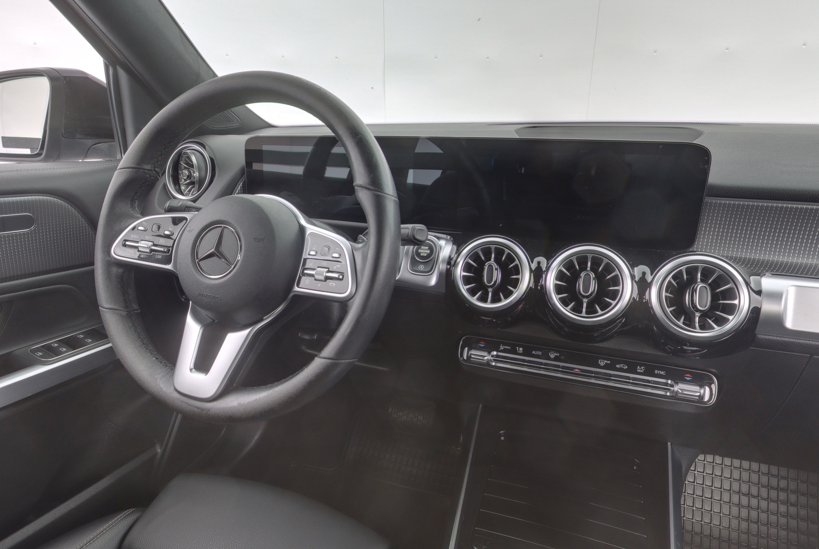 MERCEDES-BENZ GLB 2021