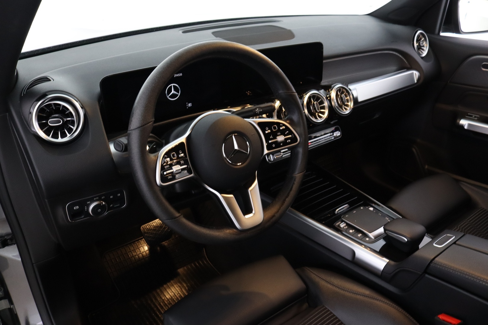 MERCEDES-BENZ GLB 2021