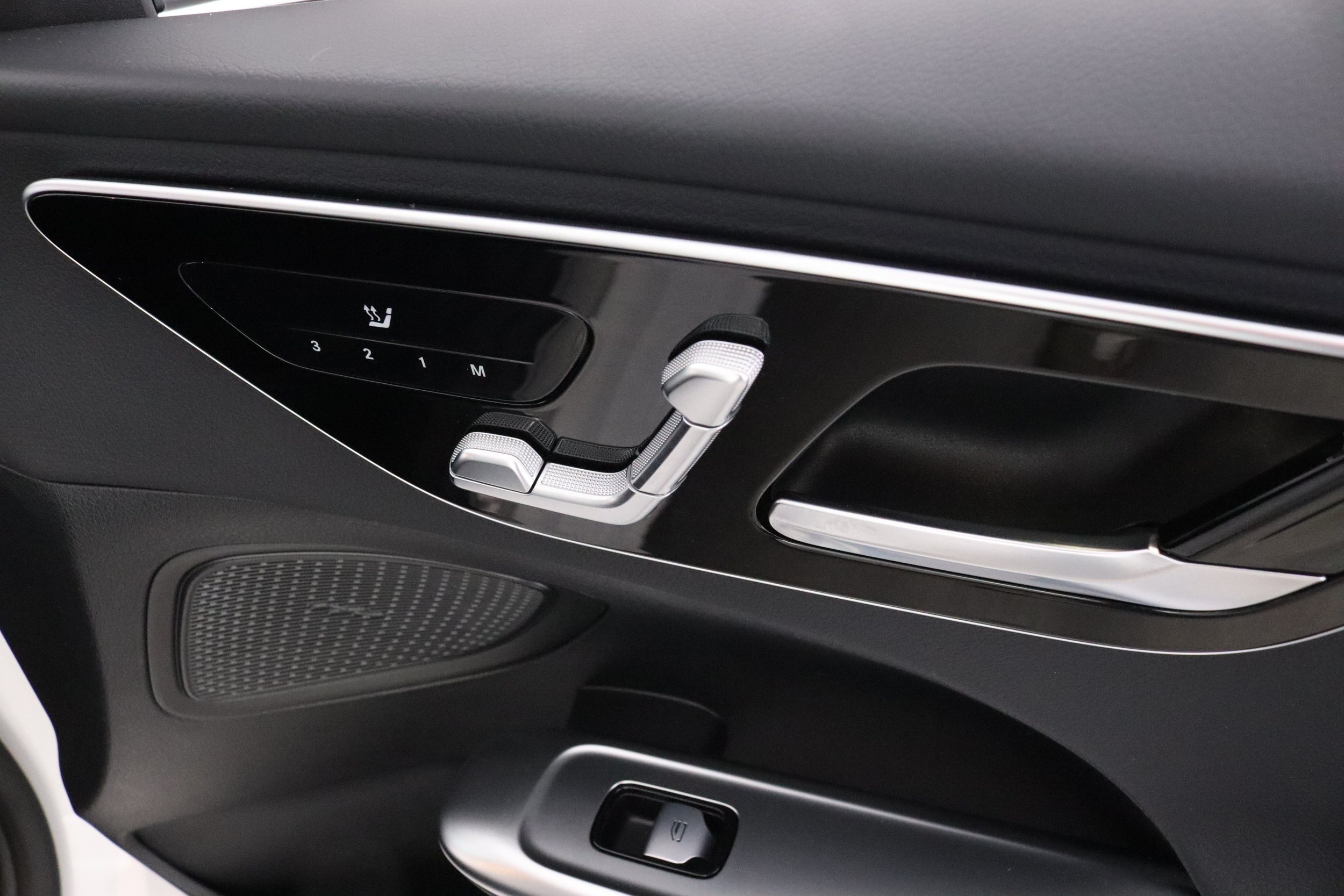 MERCEDES-BENZ C 2022