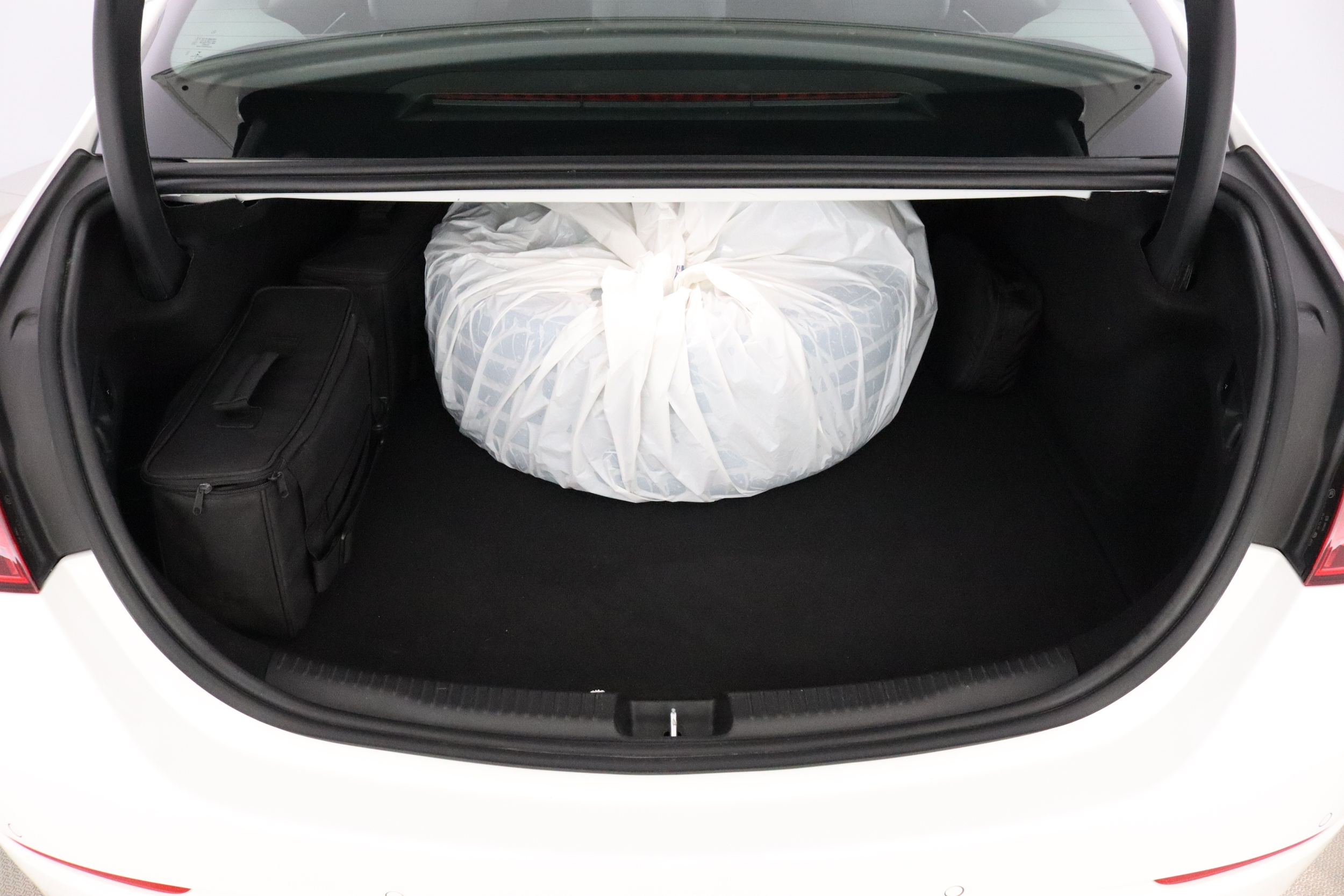 MERCEDES-BENZ C 2022