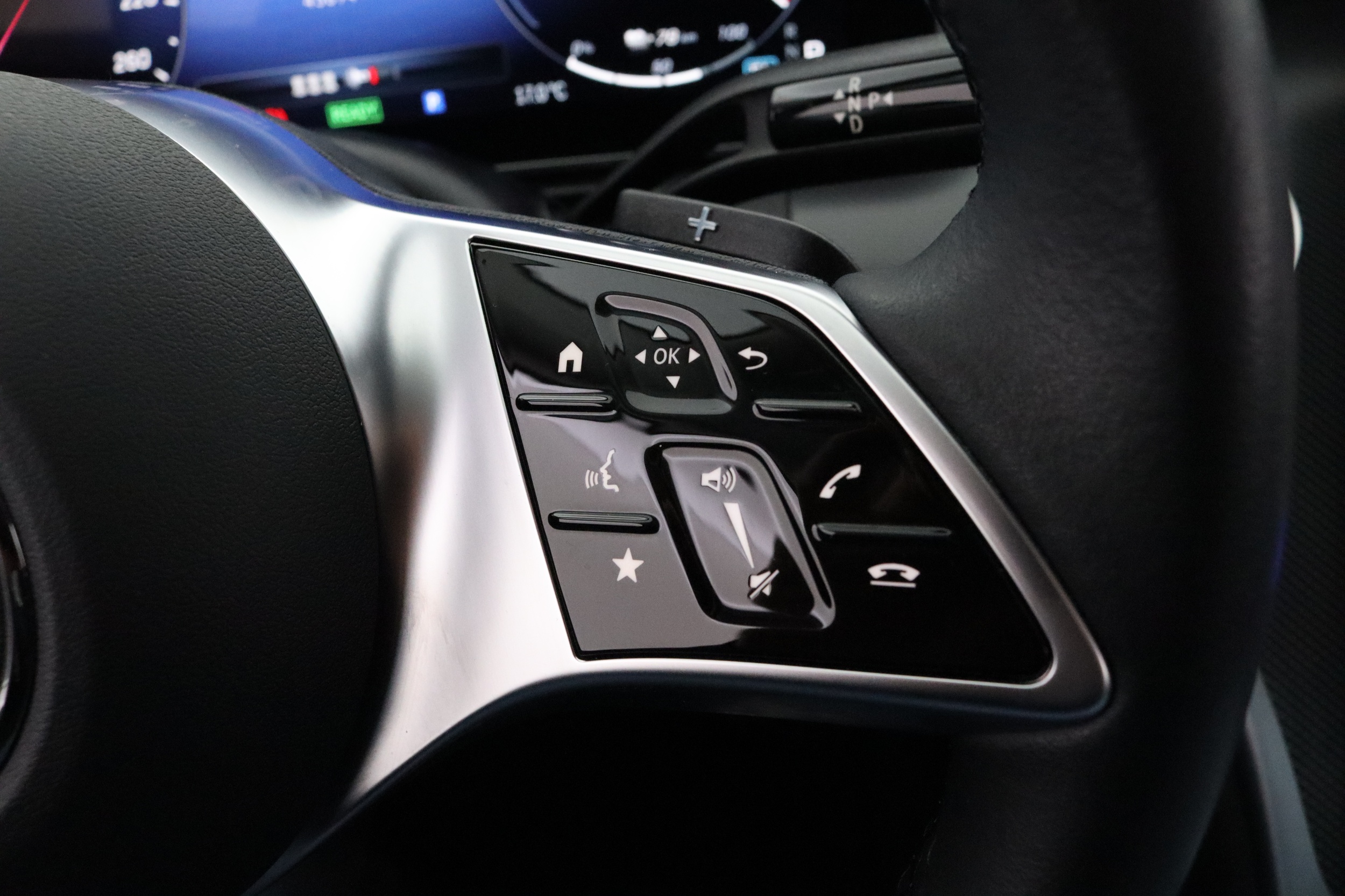 MERCEDES-BENZ C 2022