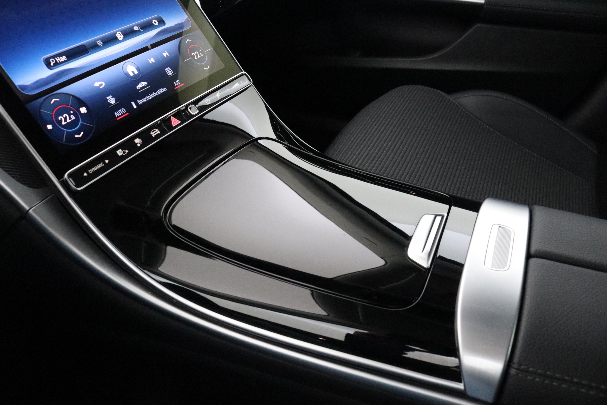 MERCEDES-BENZ C 2022