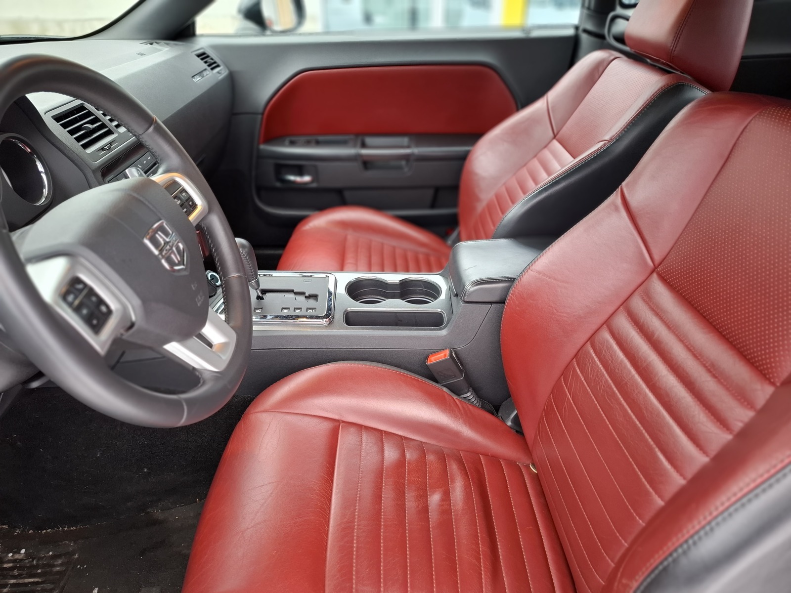 Dodge Challenger 2013