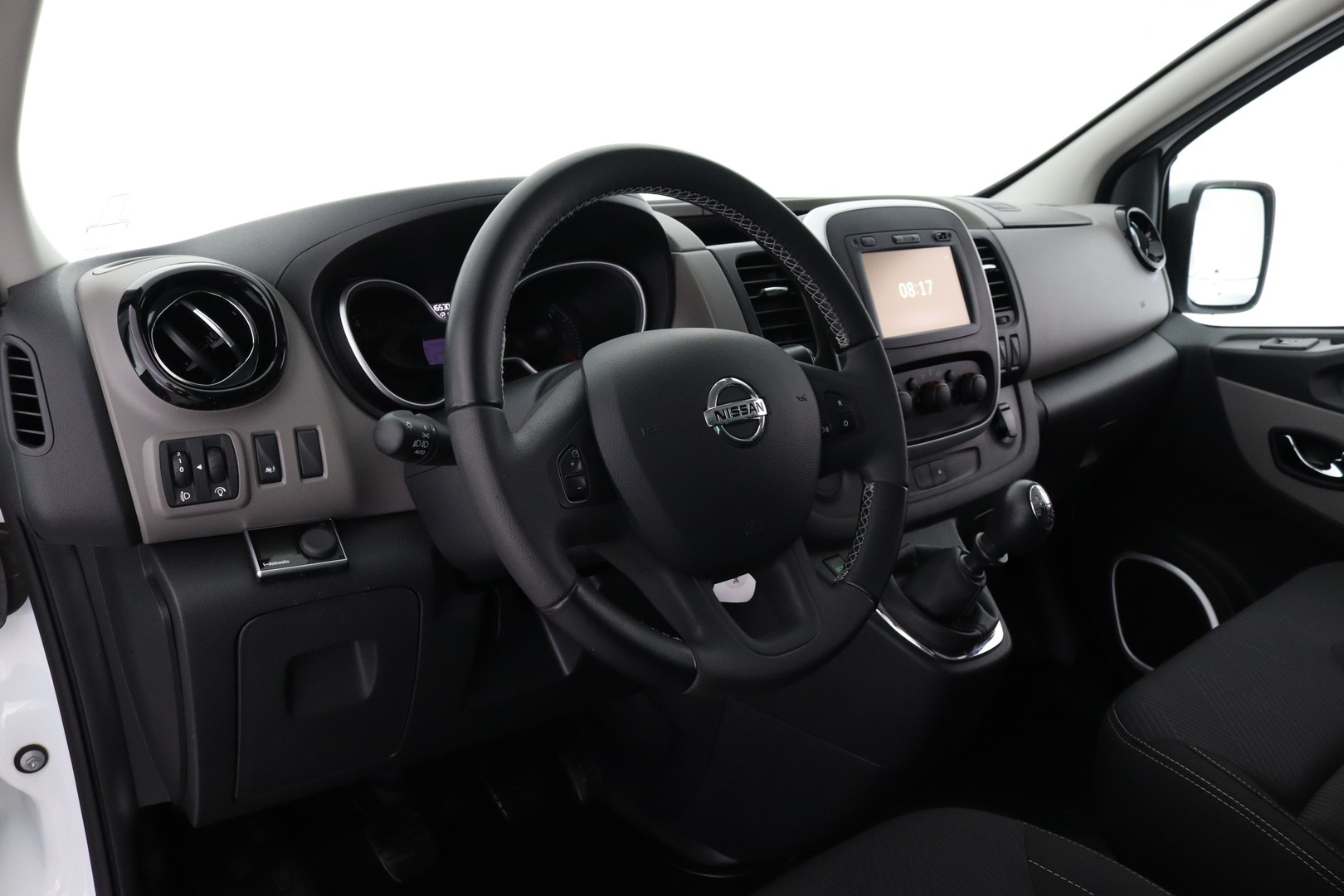 NISSAN NV300 2019