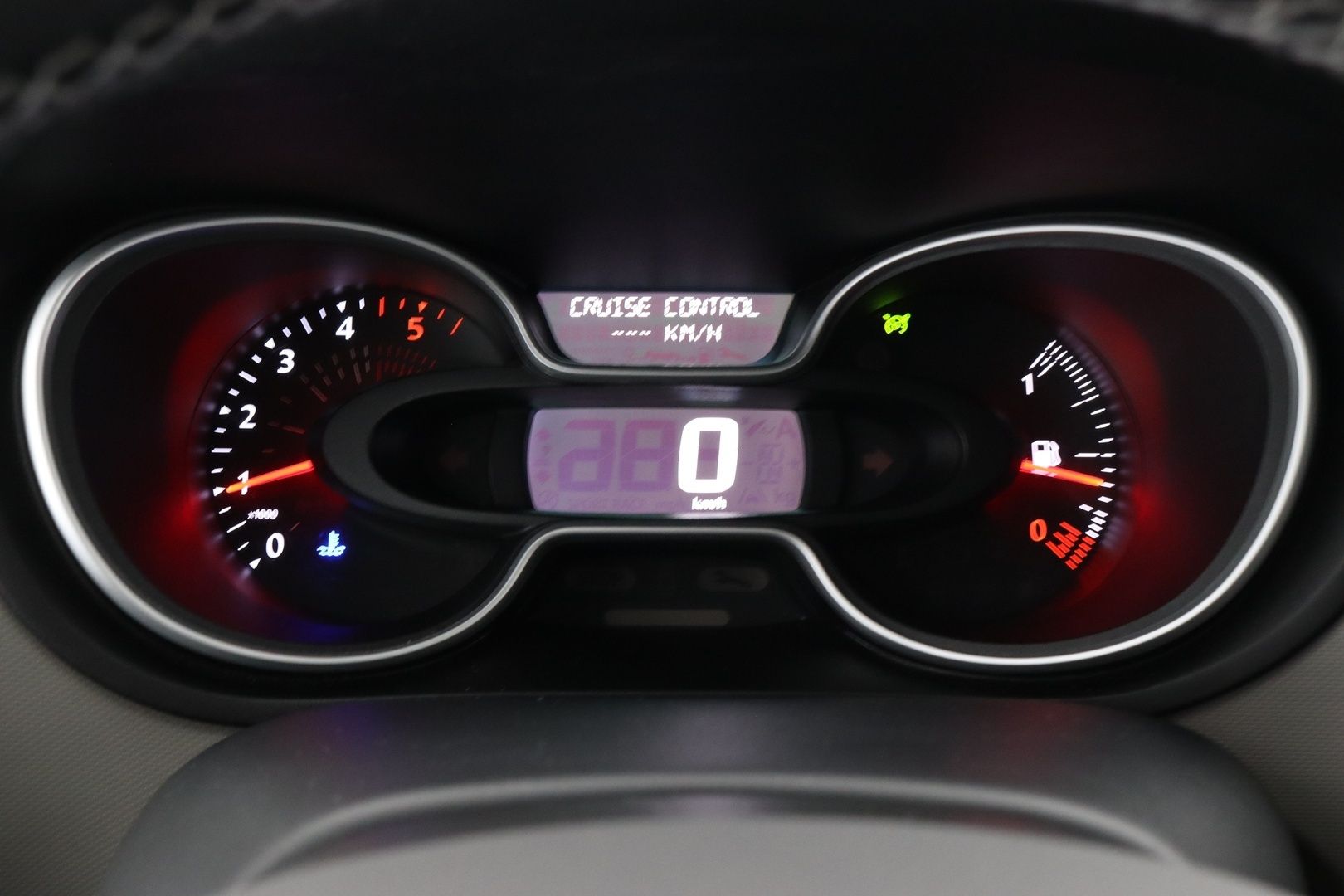 NISSAN NV300 2019