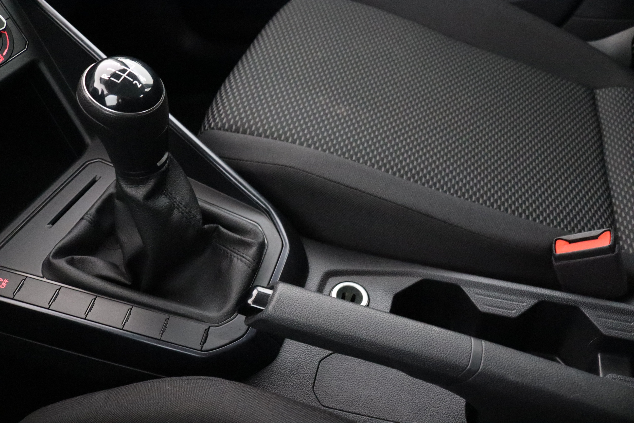 VOLKSWAGEN Polo 2019