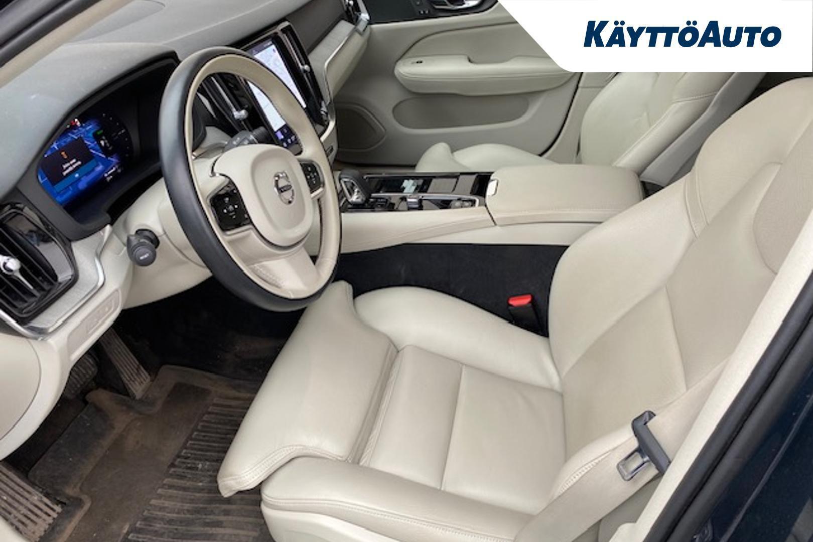 VOLVO S60 2023