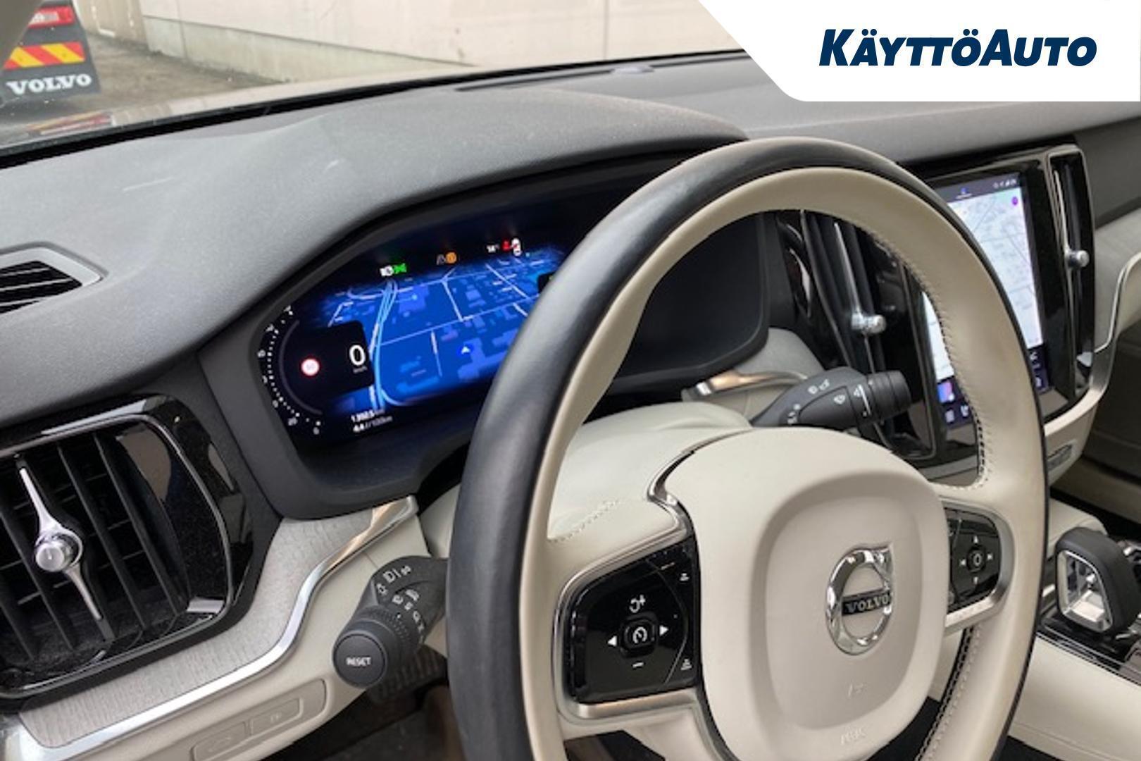 VOLVO S60 2023