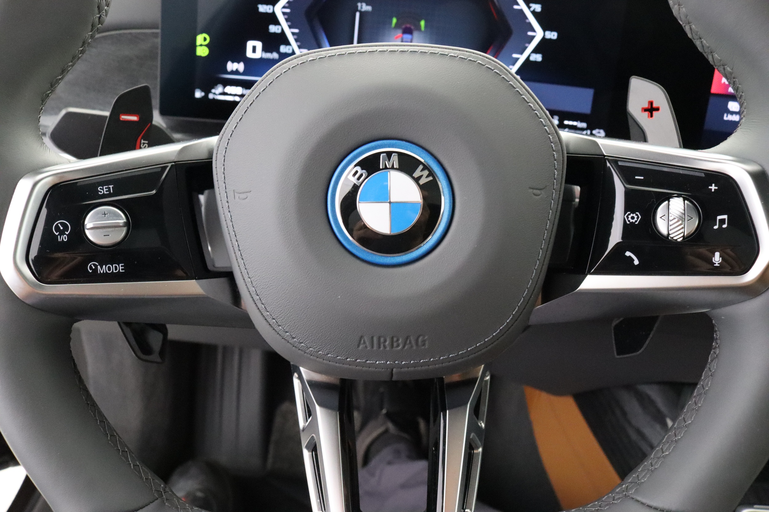 BMW 760 13