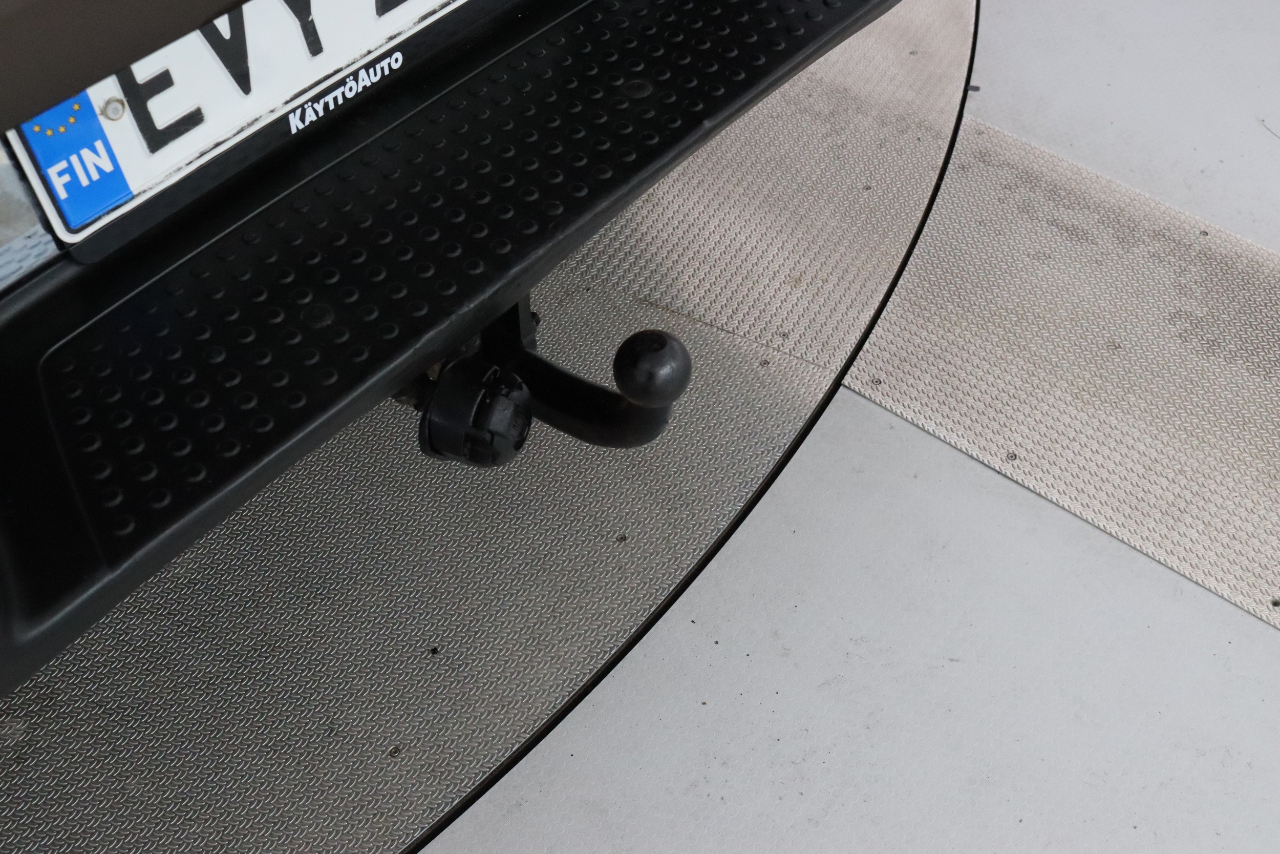 VOLKSWAGEN Amarok 2012