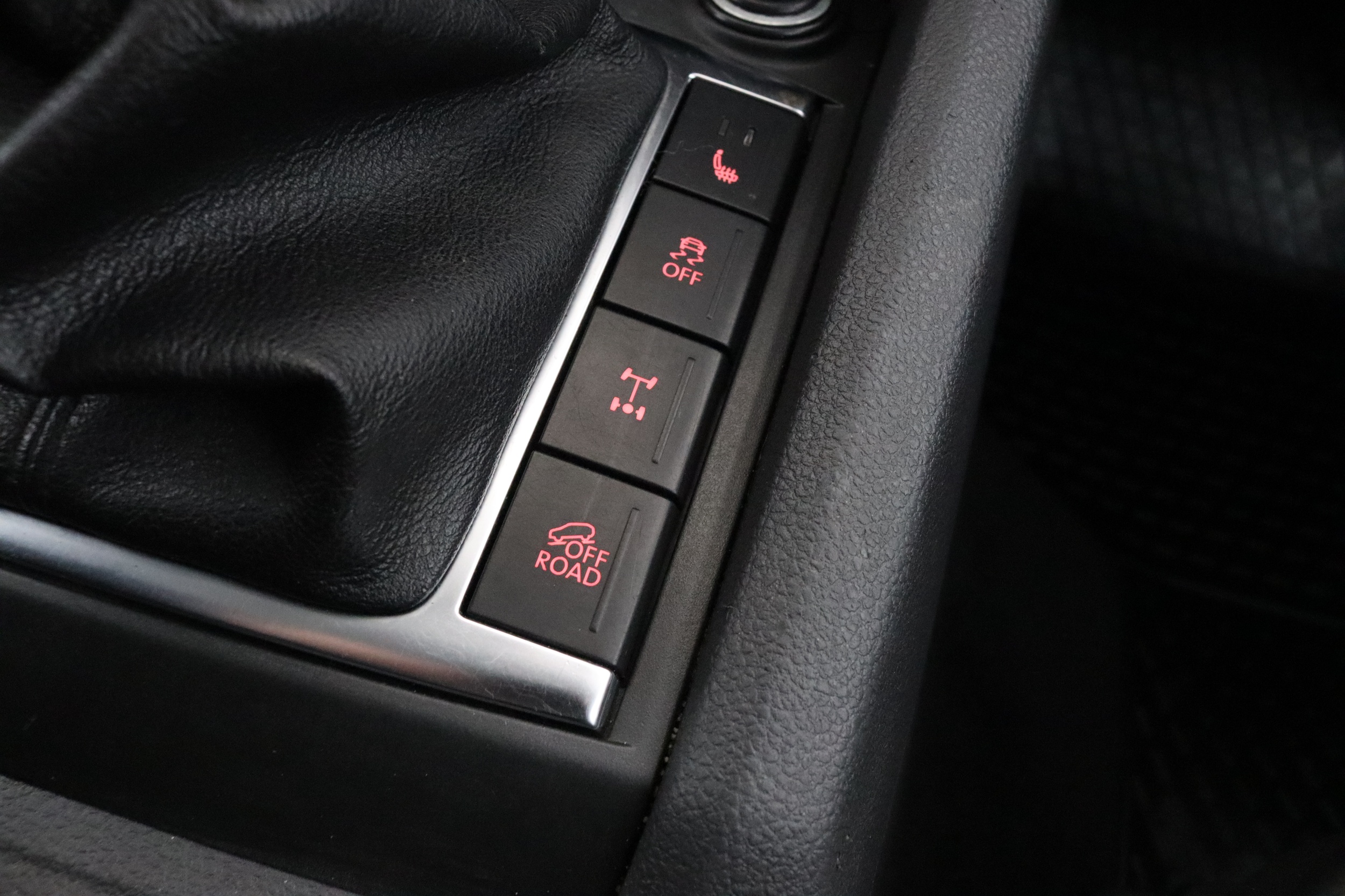 VOLKSWAGEN Amarok 2012