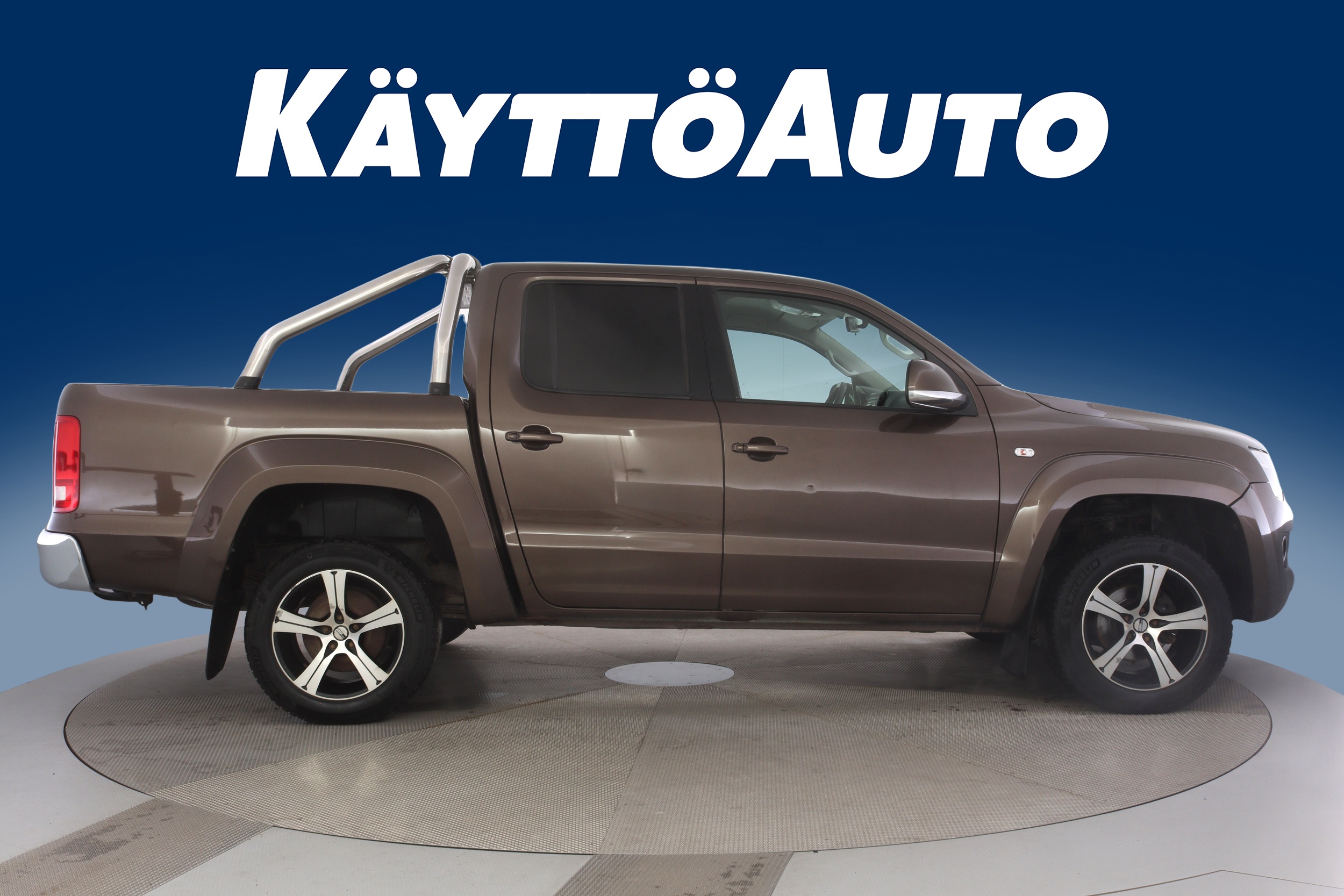 VOLKSWAGEN Amarok 2012