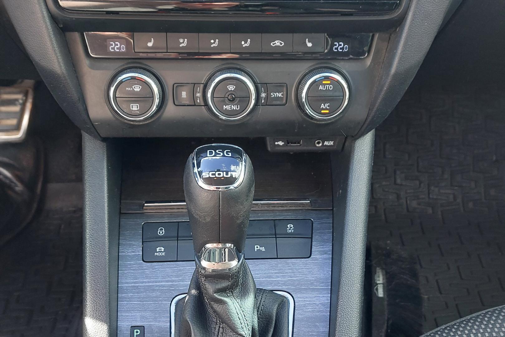 SKODA Octavia 10