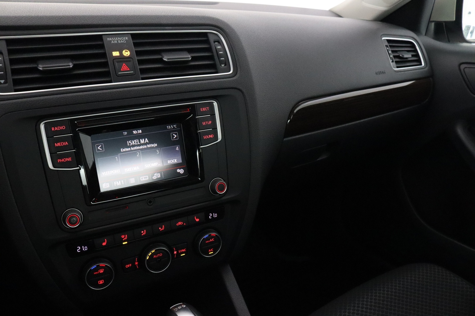 VOLKSWAGEN Jetta 2015