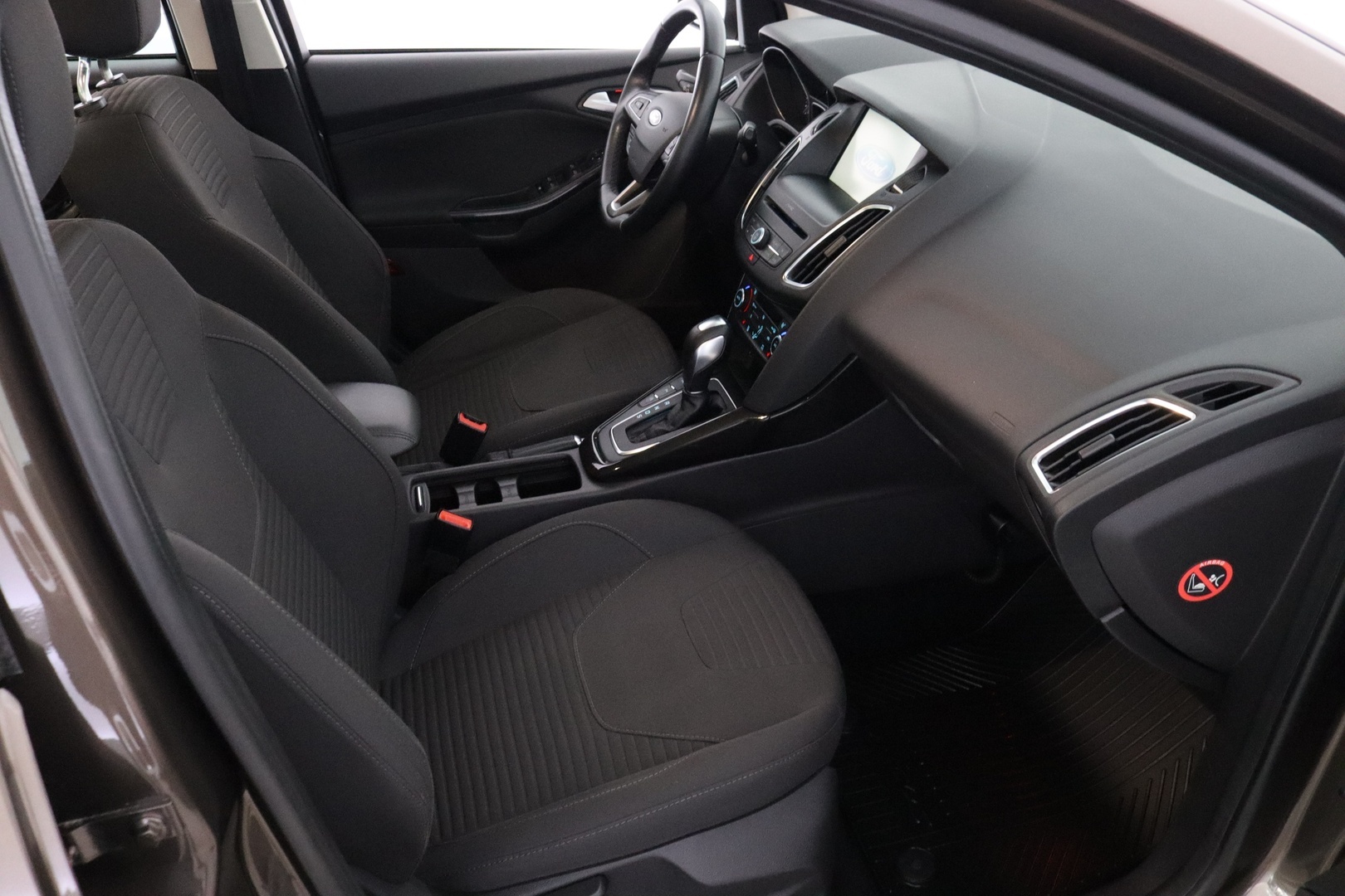FORD Focus 17