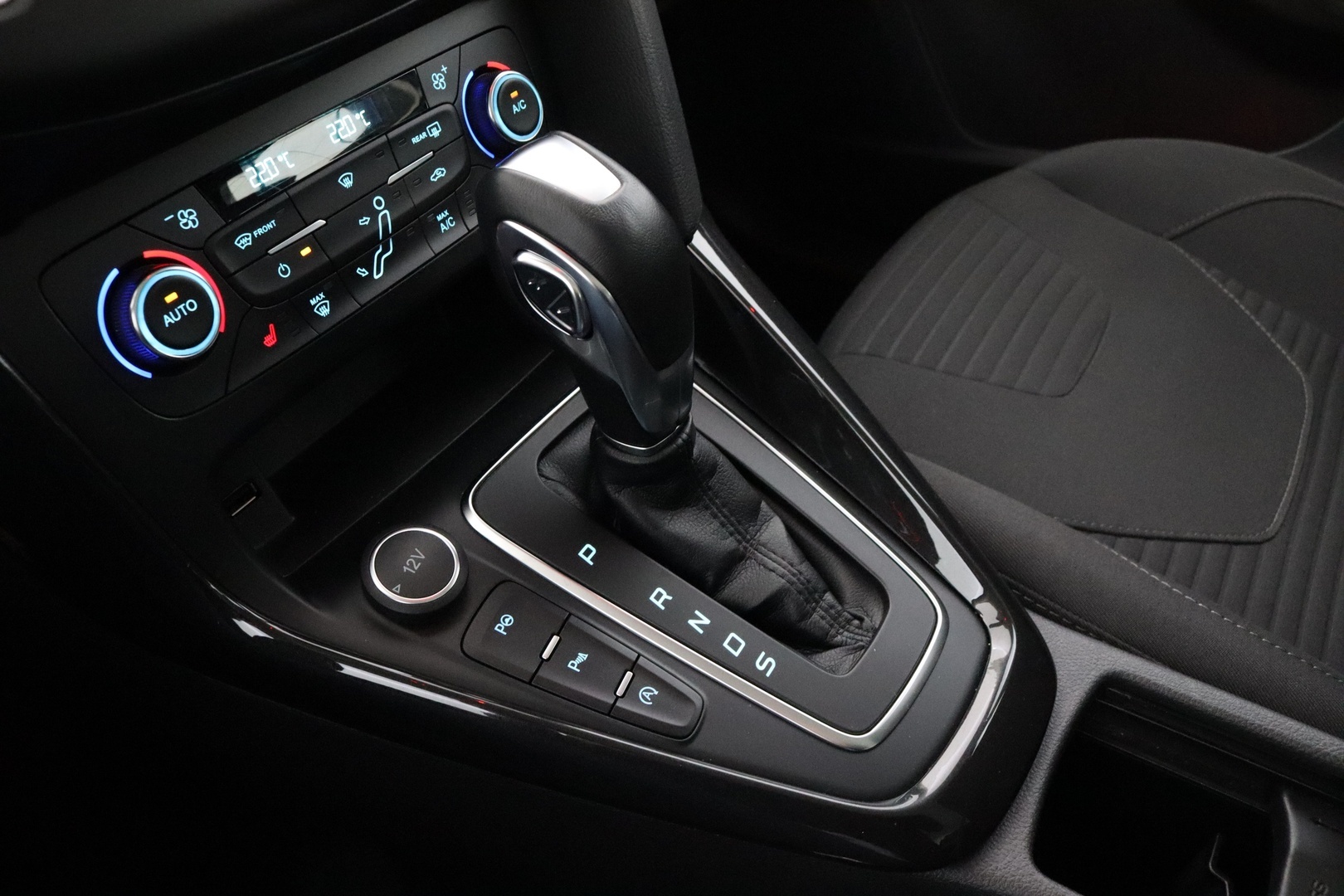 FORD Focus 27