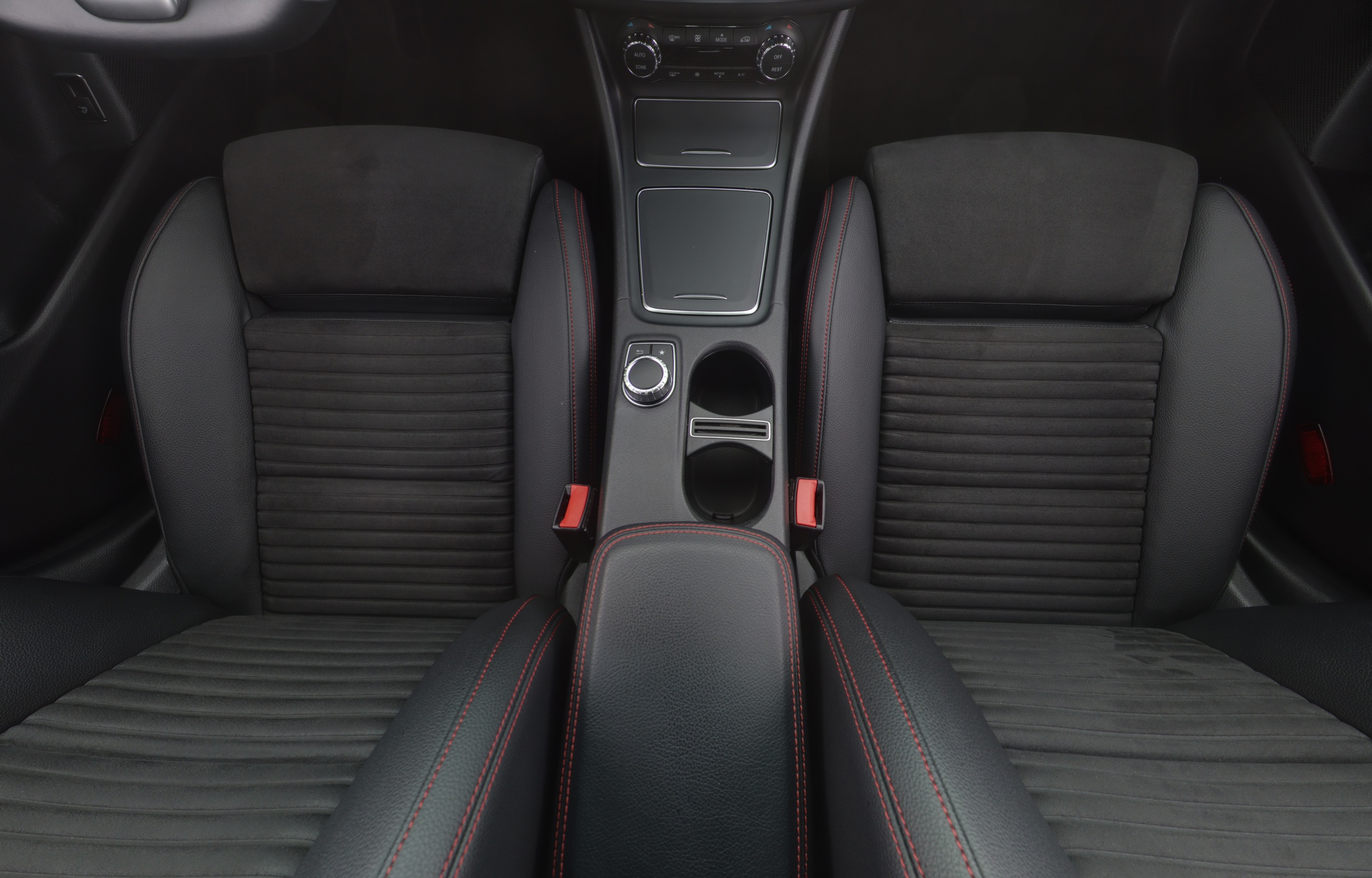 MERCEDES-BENZ CLA 2018