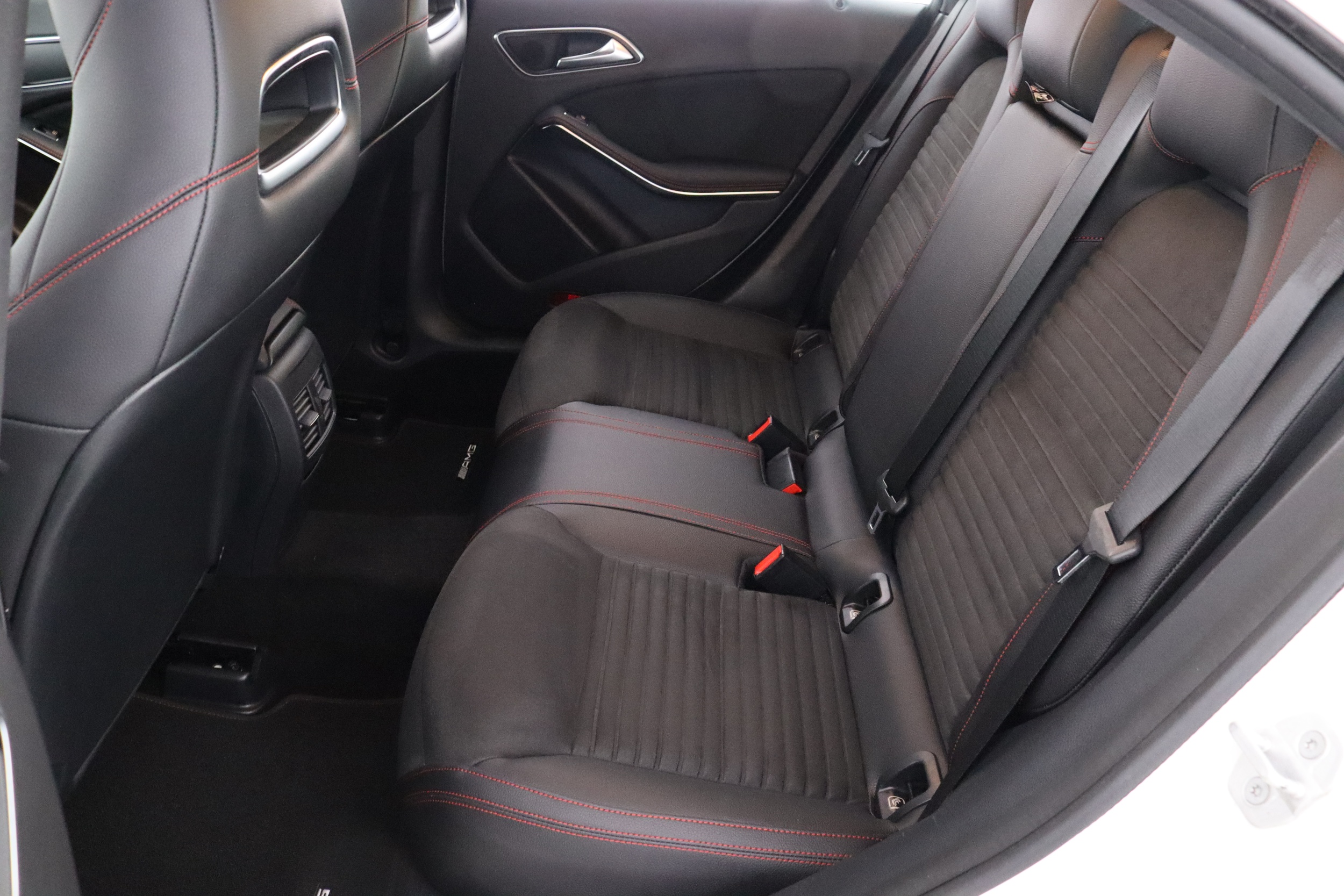 MERCEDES-BENZ CLA 2018