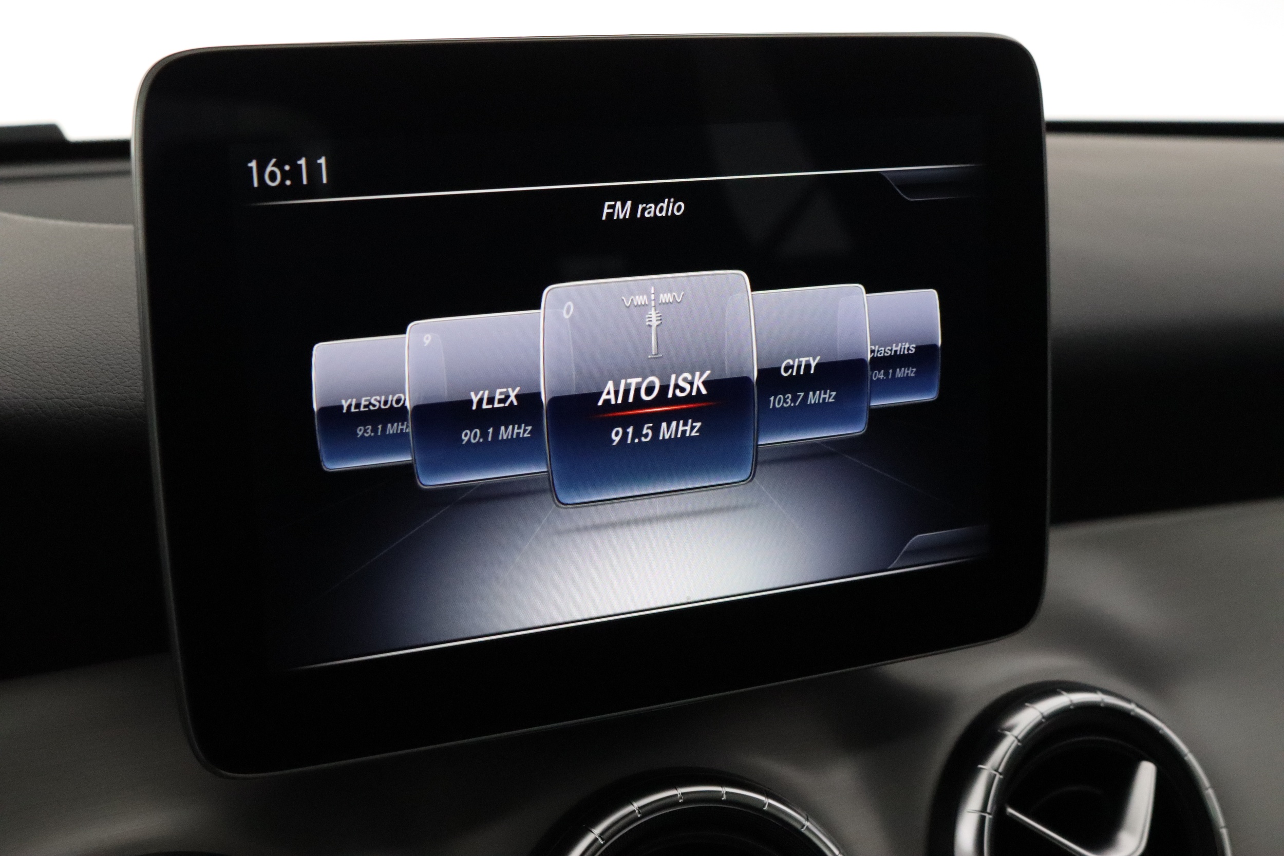 MERCEDES-BENZ CLA 2018